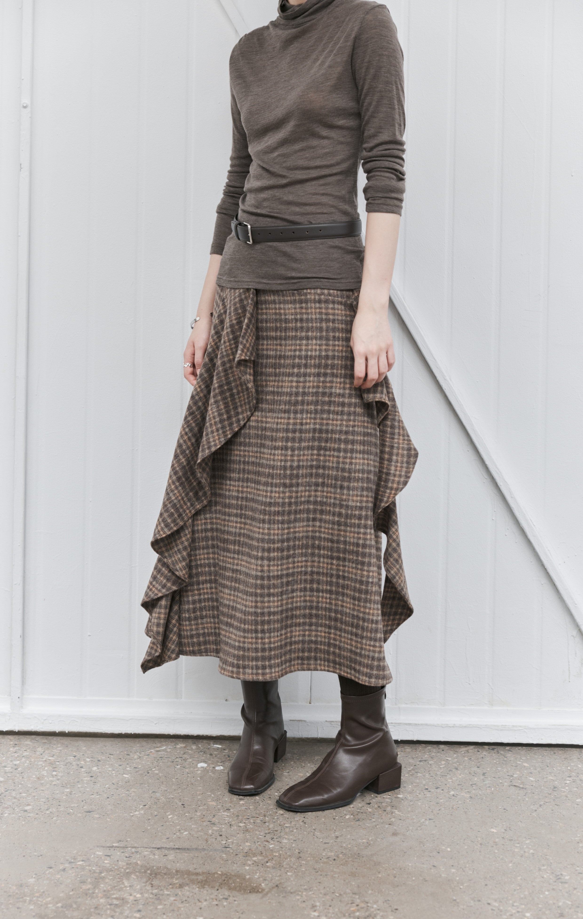 BRUSHED PLAID FRILL SKIRT / 기모 체크 프릴 스커트