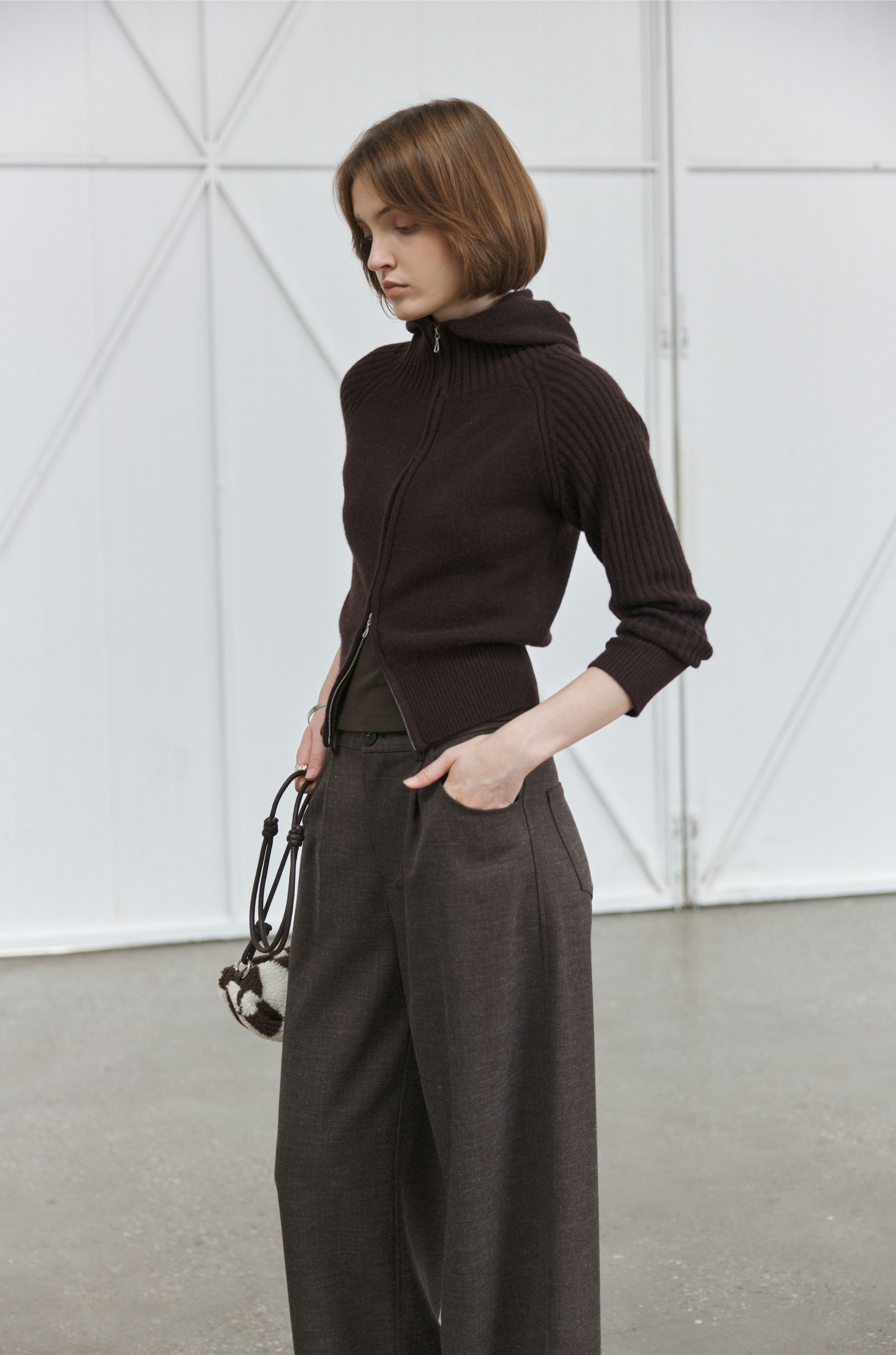 WARM COLOR CURVE PANTS / 웜 컬러 커브 팬츠