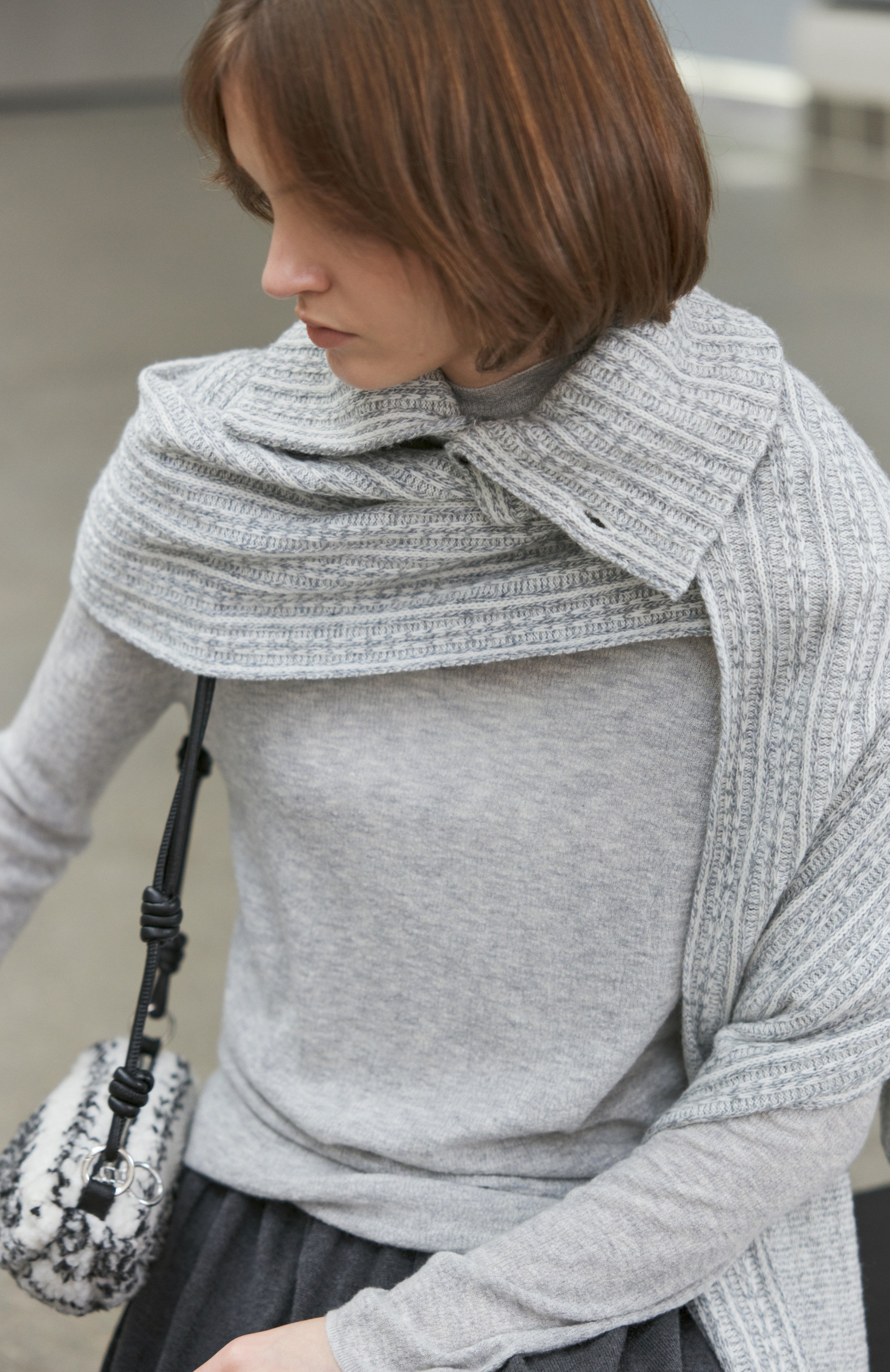 ASYMMETRIC TURTLE KNIT SCARF / アシンメトリータートルニットスカーフ