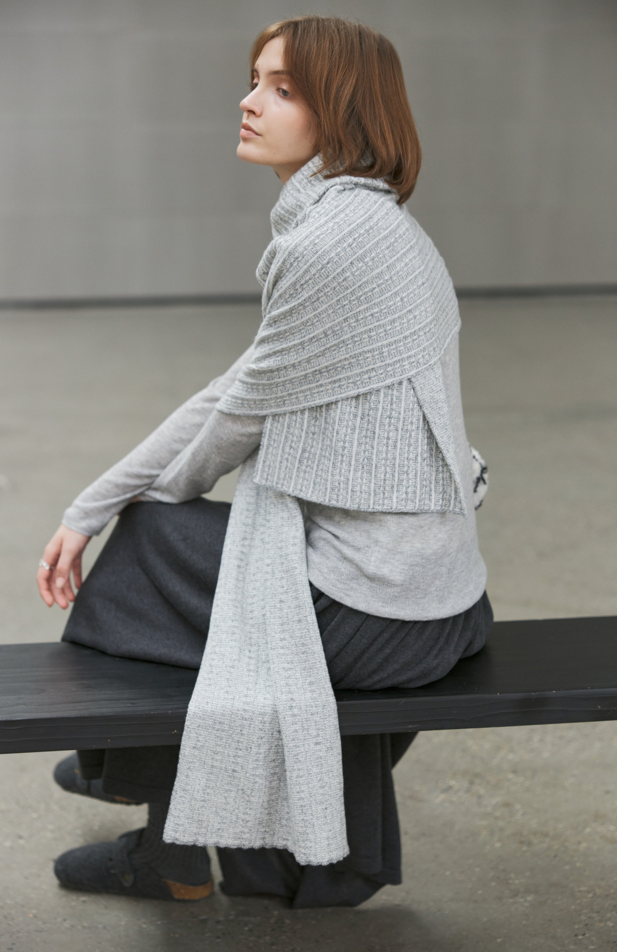 ASYMMETRIC TURTLE KNIT SCARF / アシンメトリータートルニットスカーフ