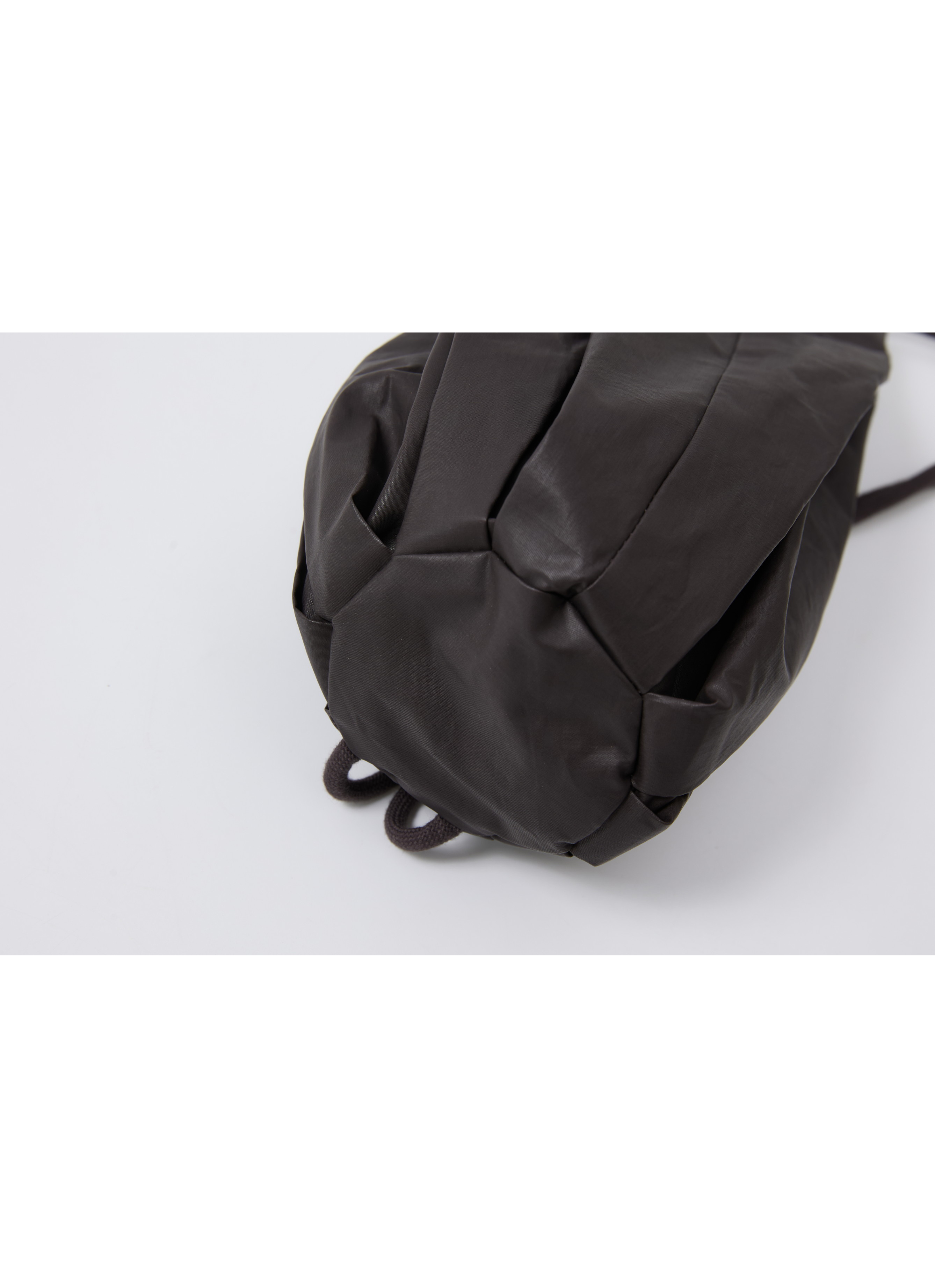 COATING TEXTURE PLEATS BAG / コーティングテクスチャープリーツバック