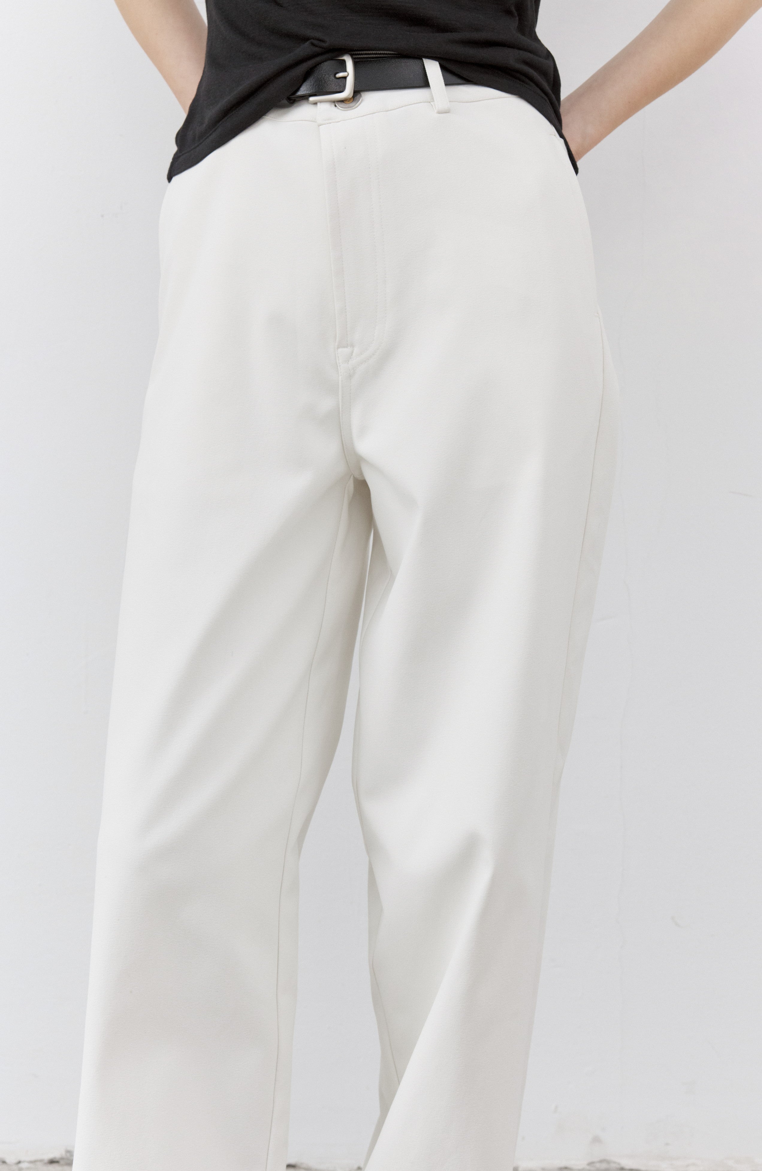 WHITE LOOSE SOFT PANTS