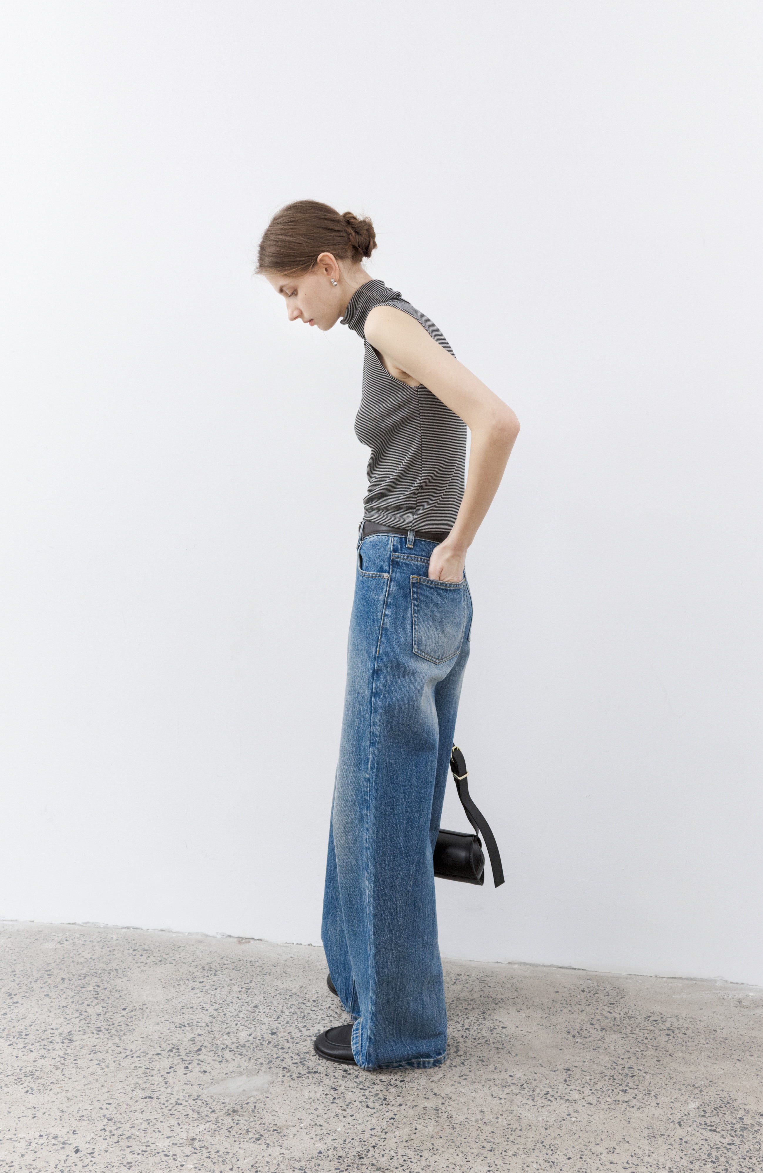 BASIC STRAIGHT JEANS