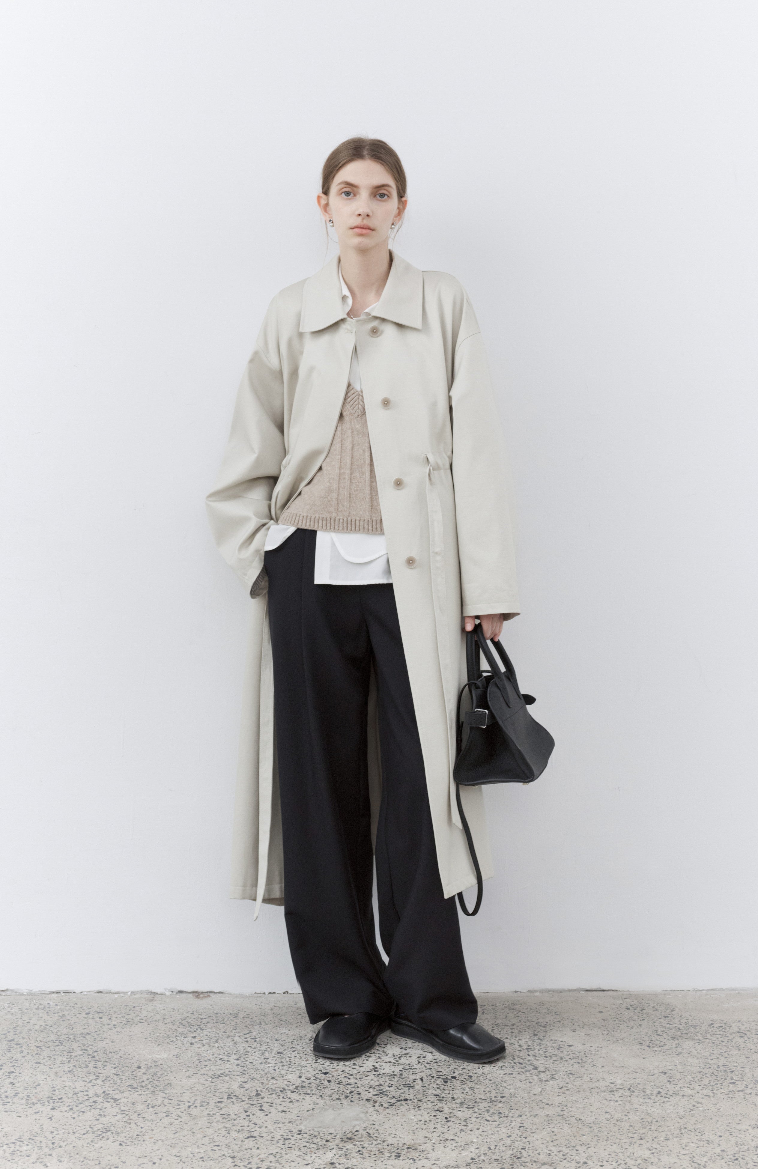 DRAPE STRAIGHT SLACKS