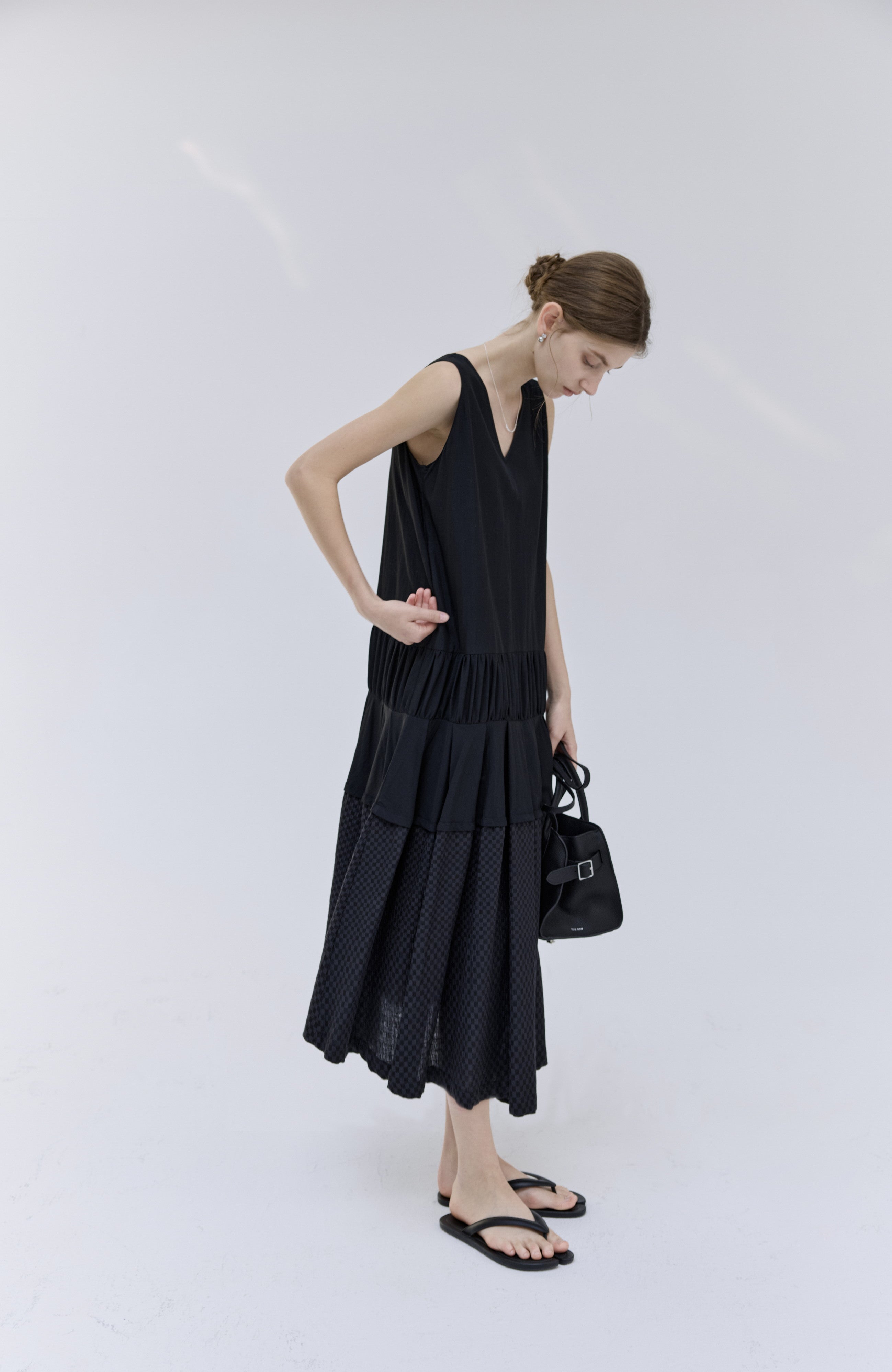 HEM EDGE TIERED DRESS / ヘムエッジティアードワンピース