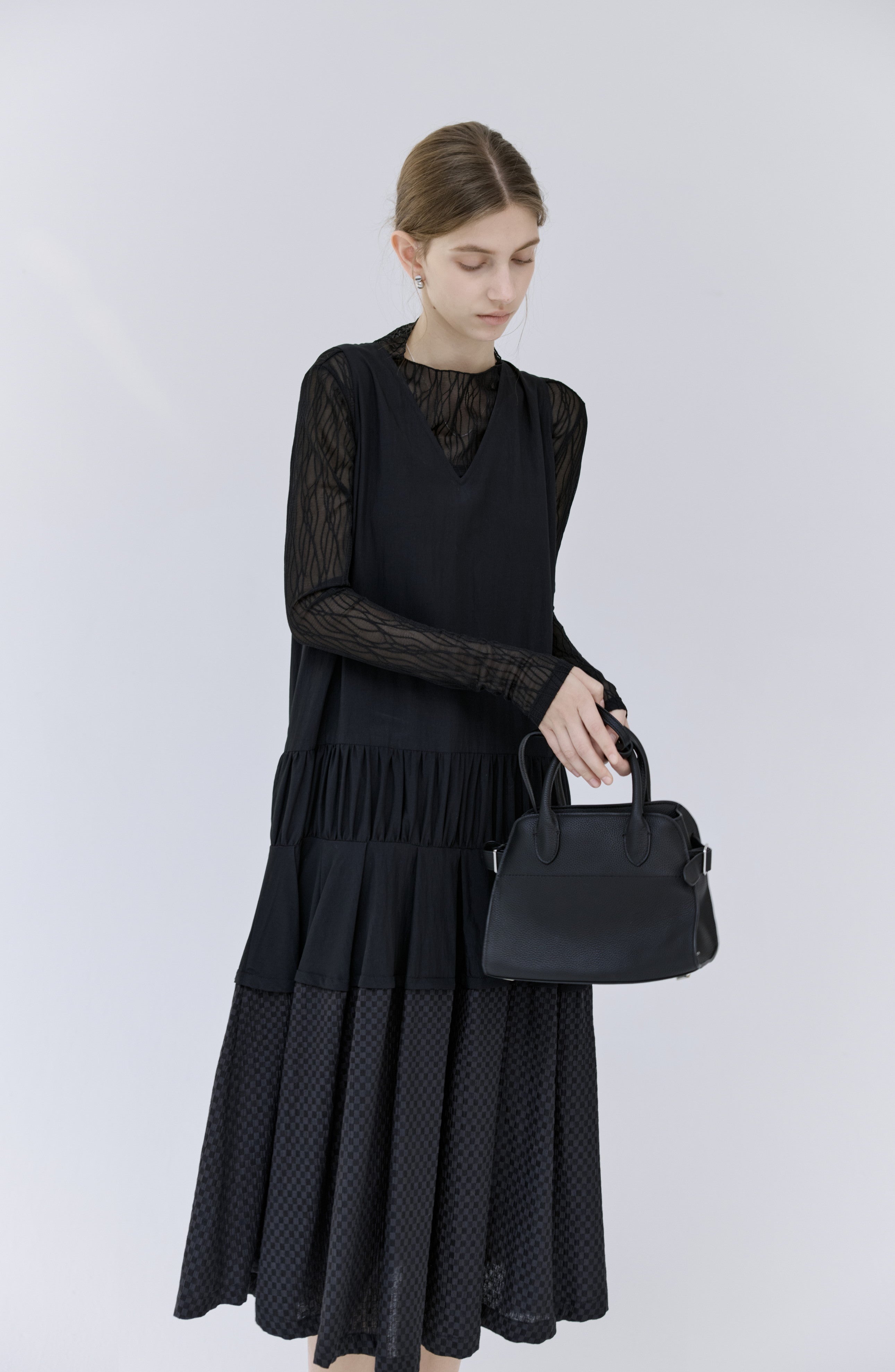 HEM EDGE TIERED DRESS / ヘムエッジティアードワンピース