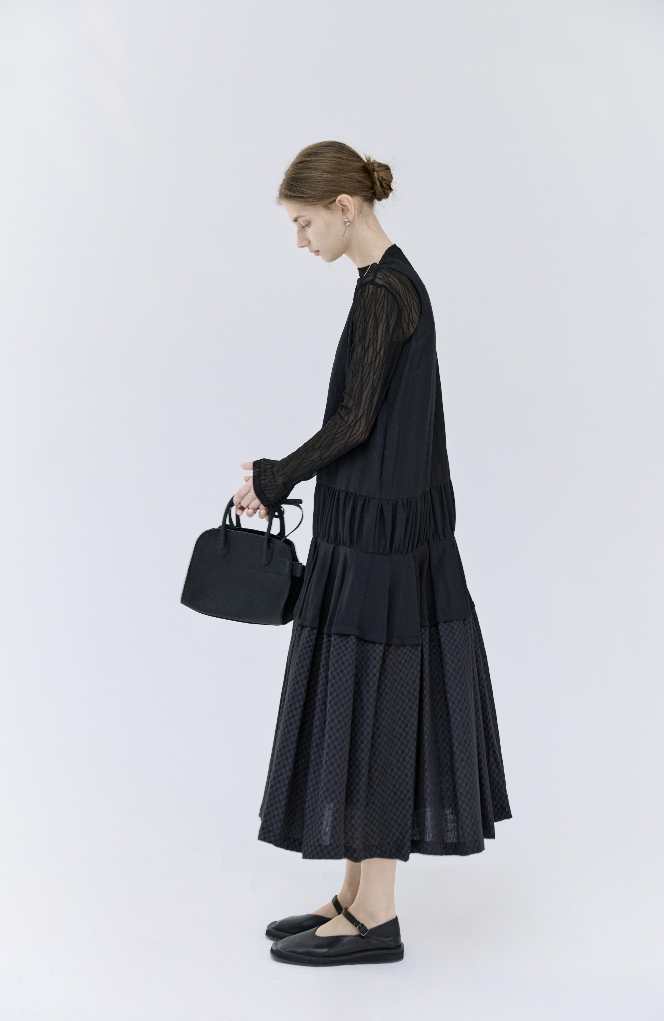 HEM EDGE TIERED DRESS / ヘムエッジティアードワンピース