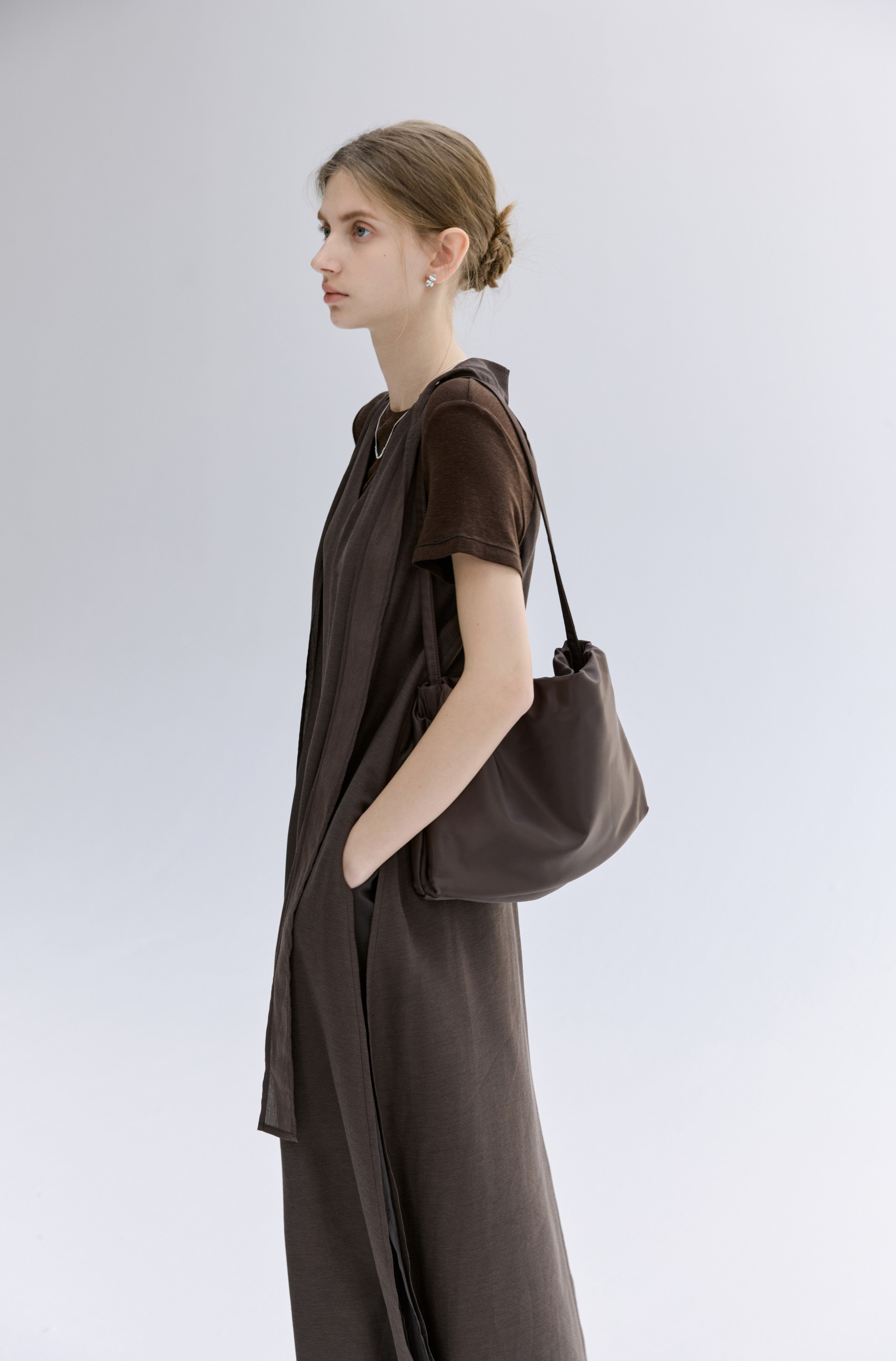 HALTER NECK FLARE DRESS / ホルターネックフレアワンピース