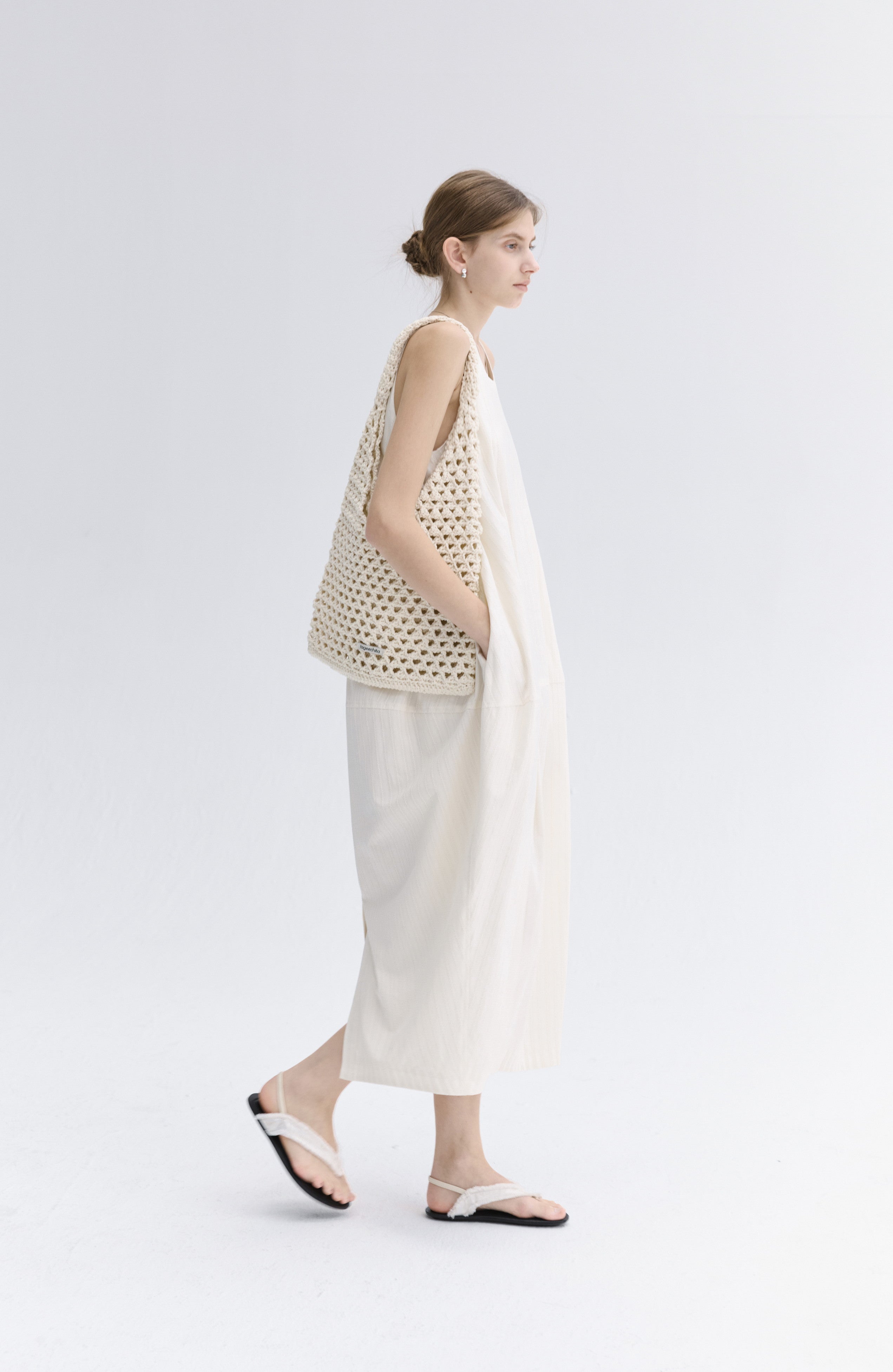 BACK SLIT BALLOON DRESS / 백 슬릿 풍선 원피스