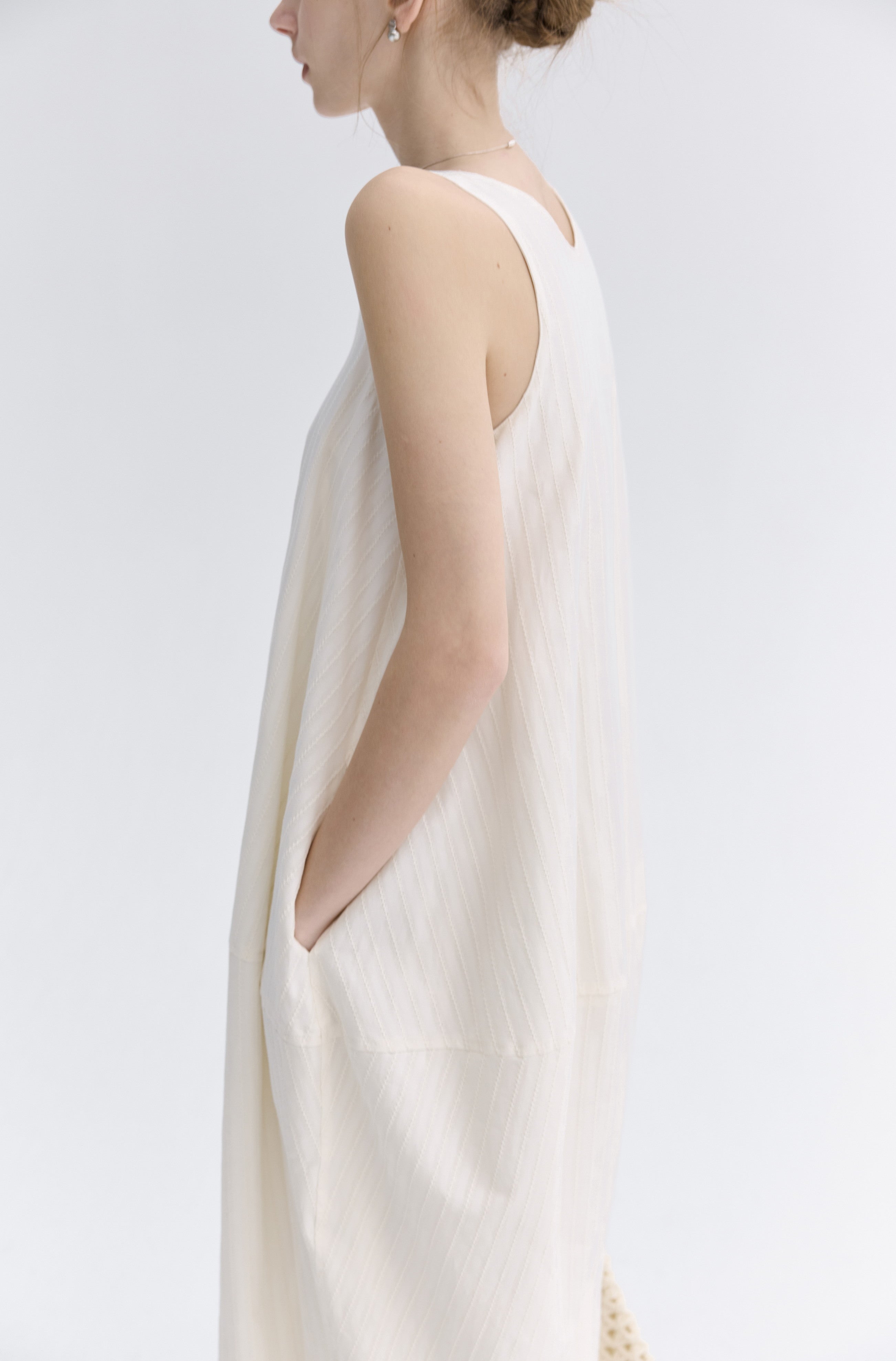 BACK SLIT BALLOON DRESS / 백 슬릿 풍선 원피스