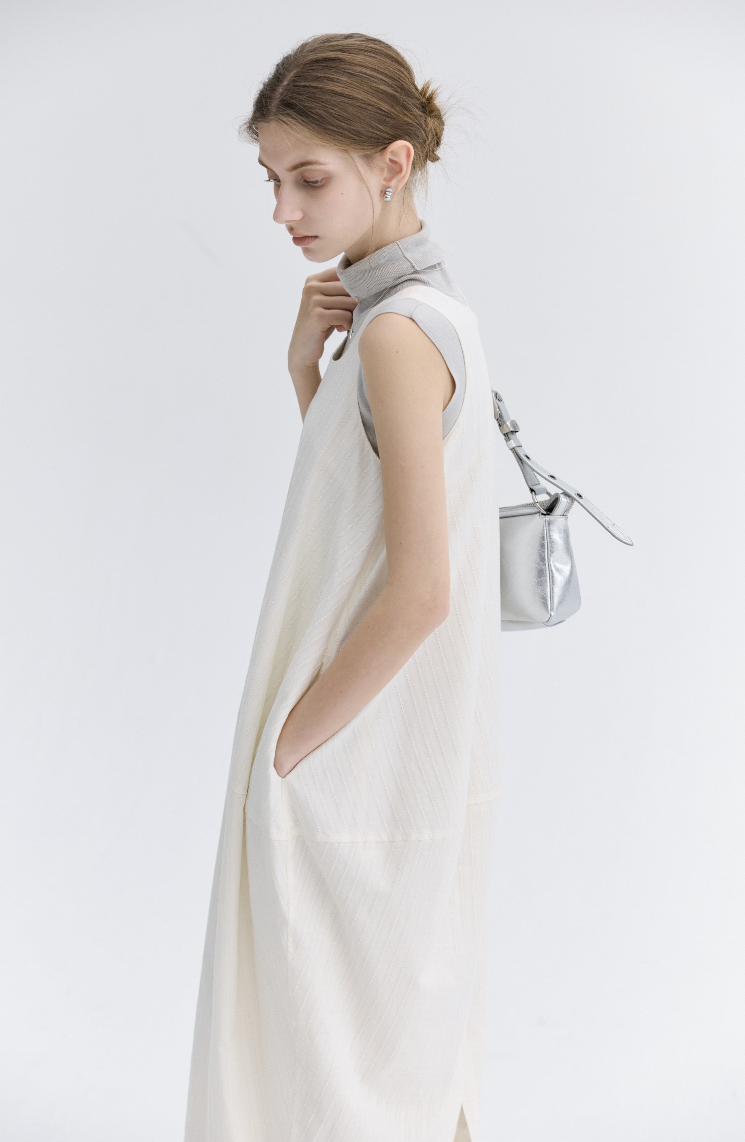 BACK SLIT BALLOON DRESS / 백 슬릿 풍선 원피스