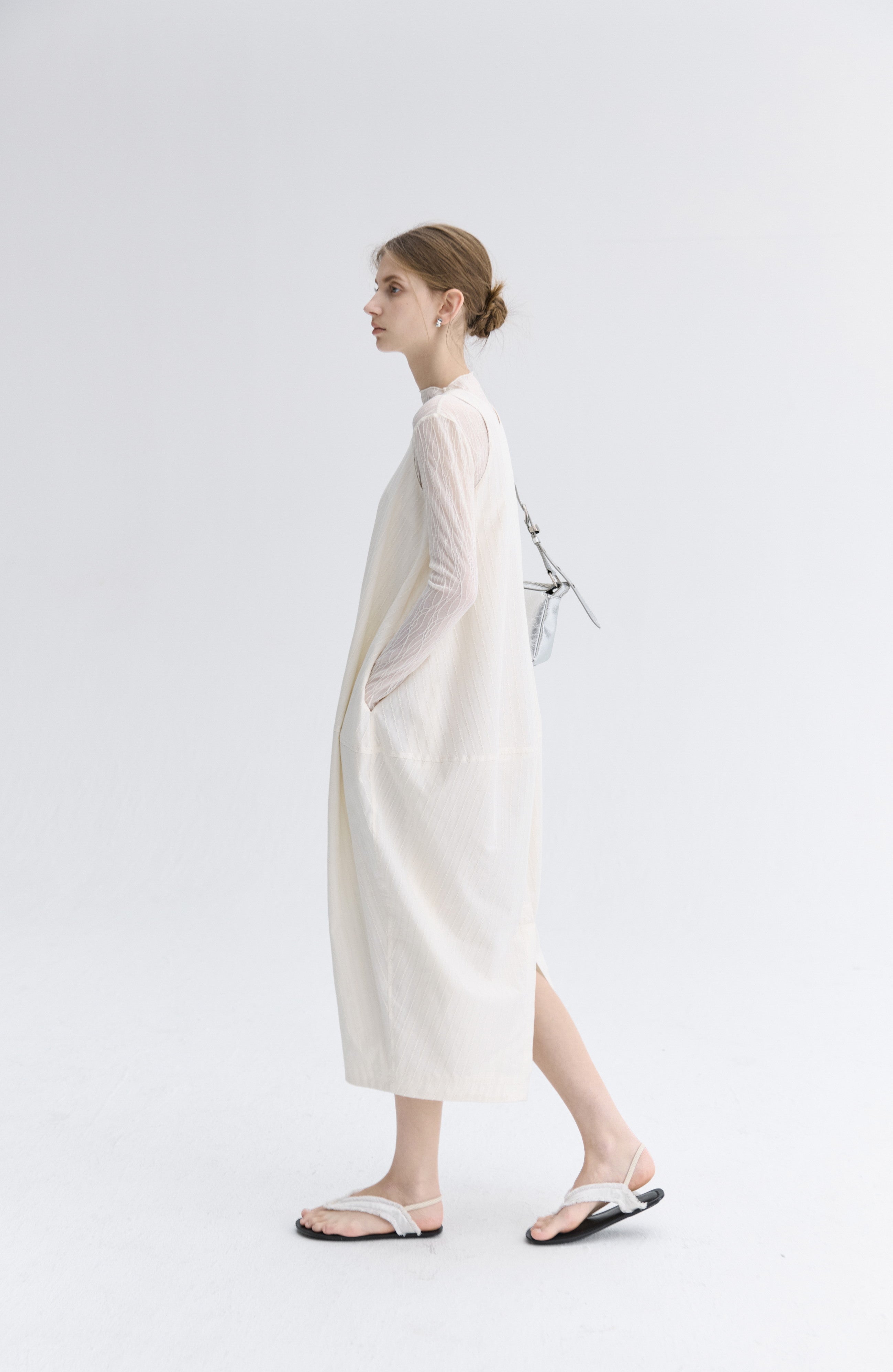 BACK SLIT BALLOON DRESS / 백 슬릿 풍선 원피스