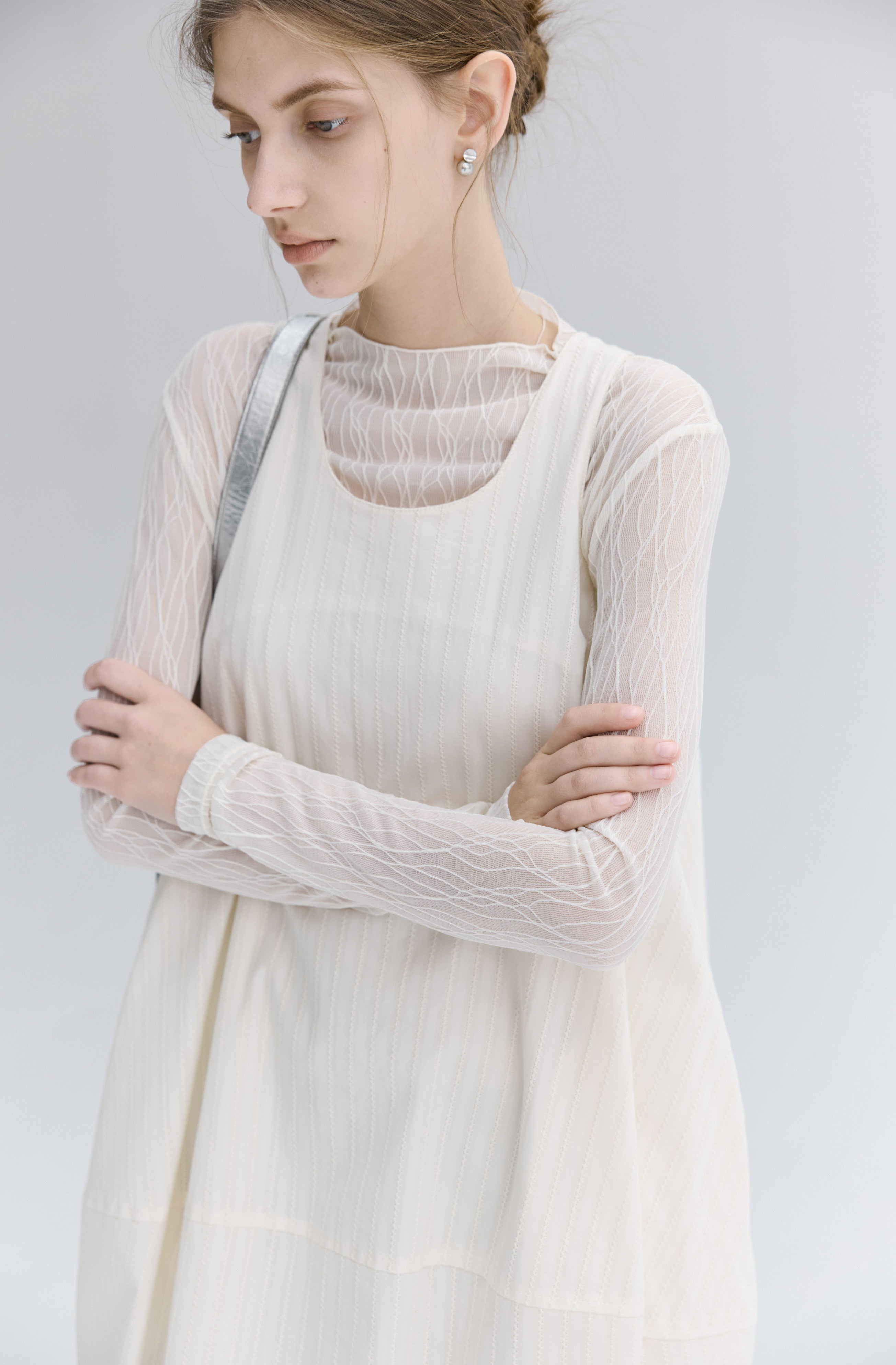 BACK SLIT BALLOON DRESS / 백 슬릿 풍선 원피스