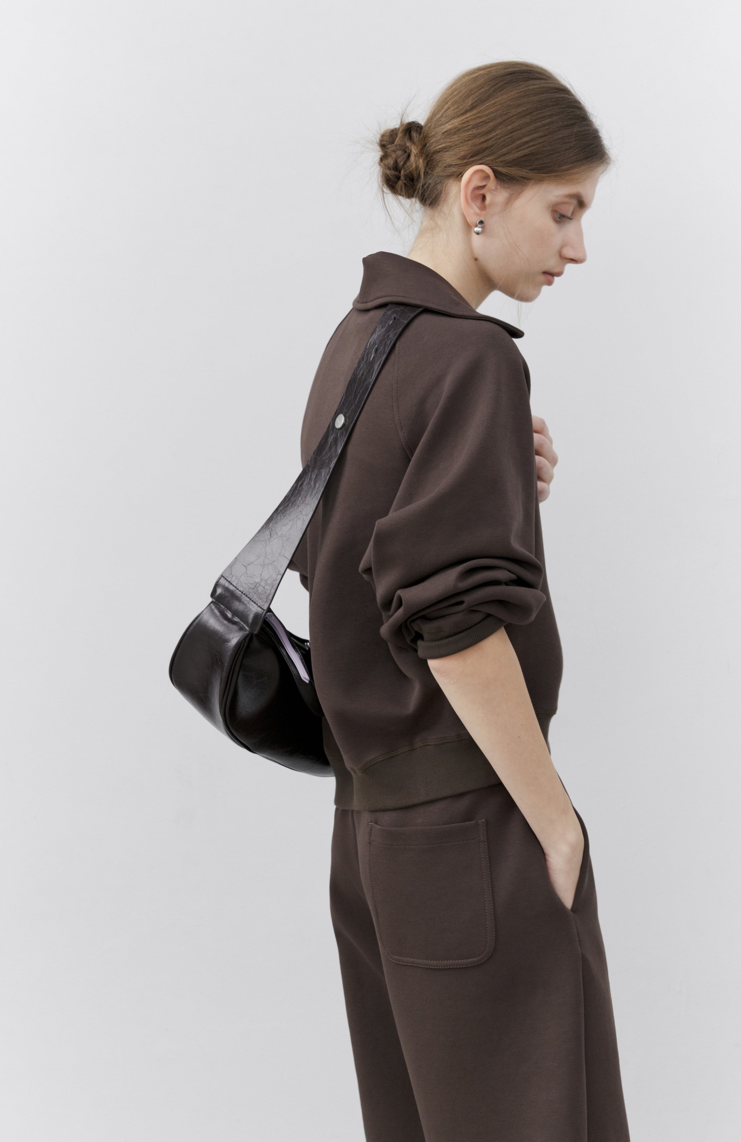 V-NECK LAPEL SWEATSHIRT/V 넥 래퍼 스웨트