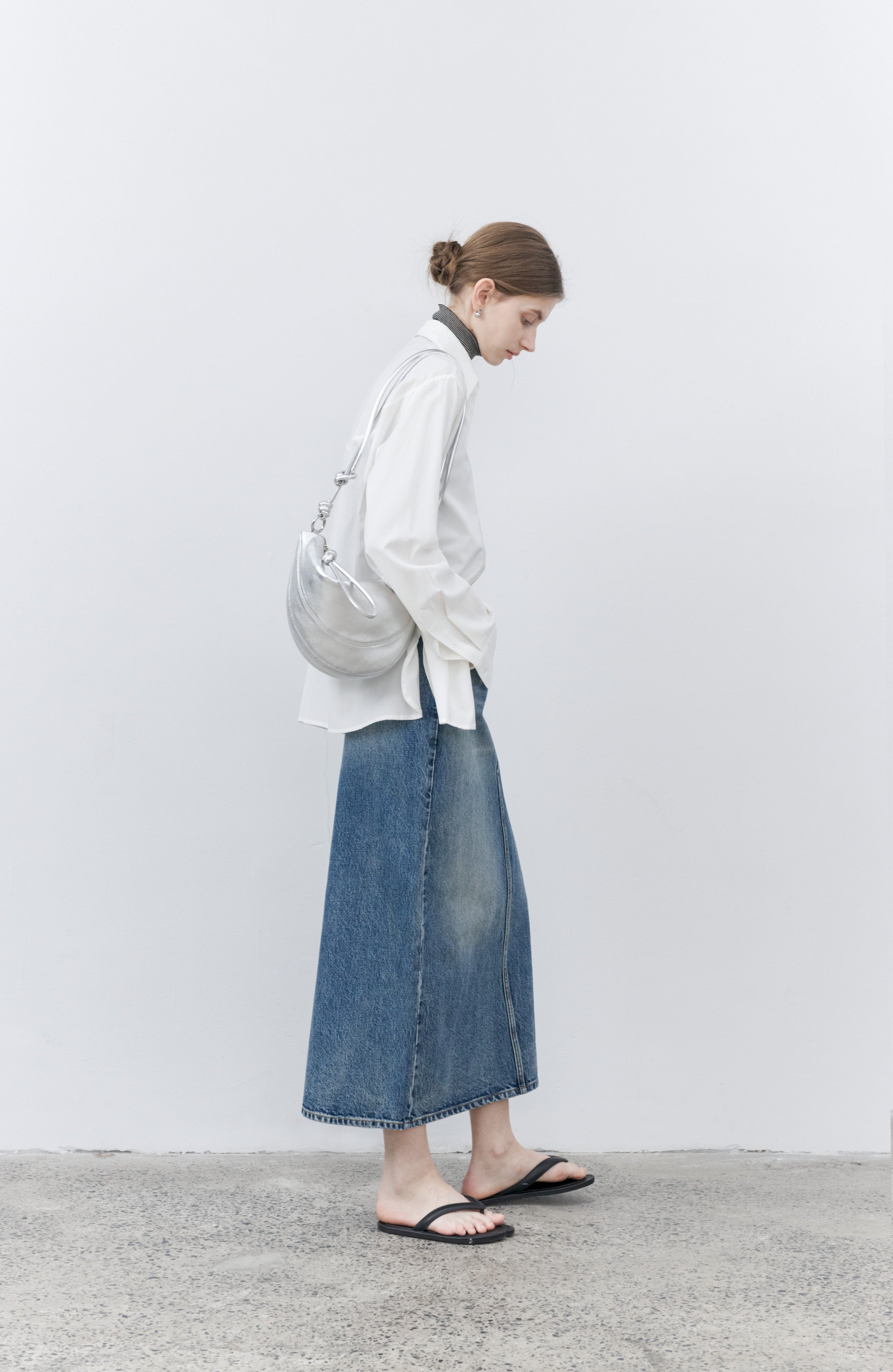 BASIC SLIT DENIM SKIRT