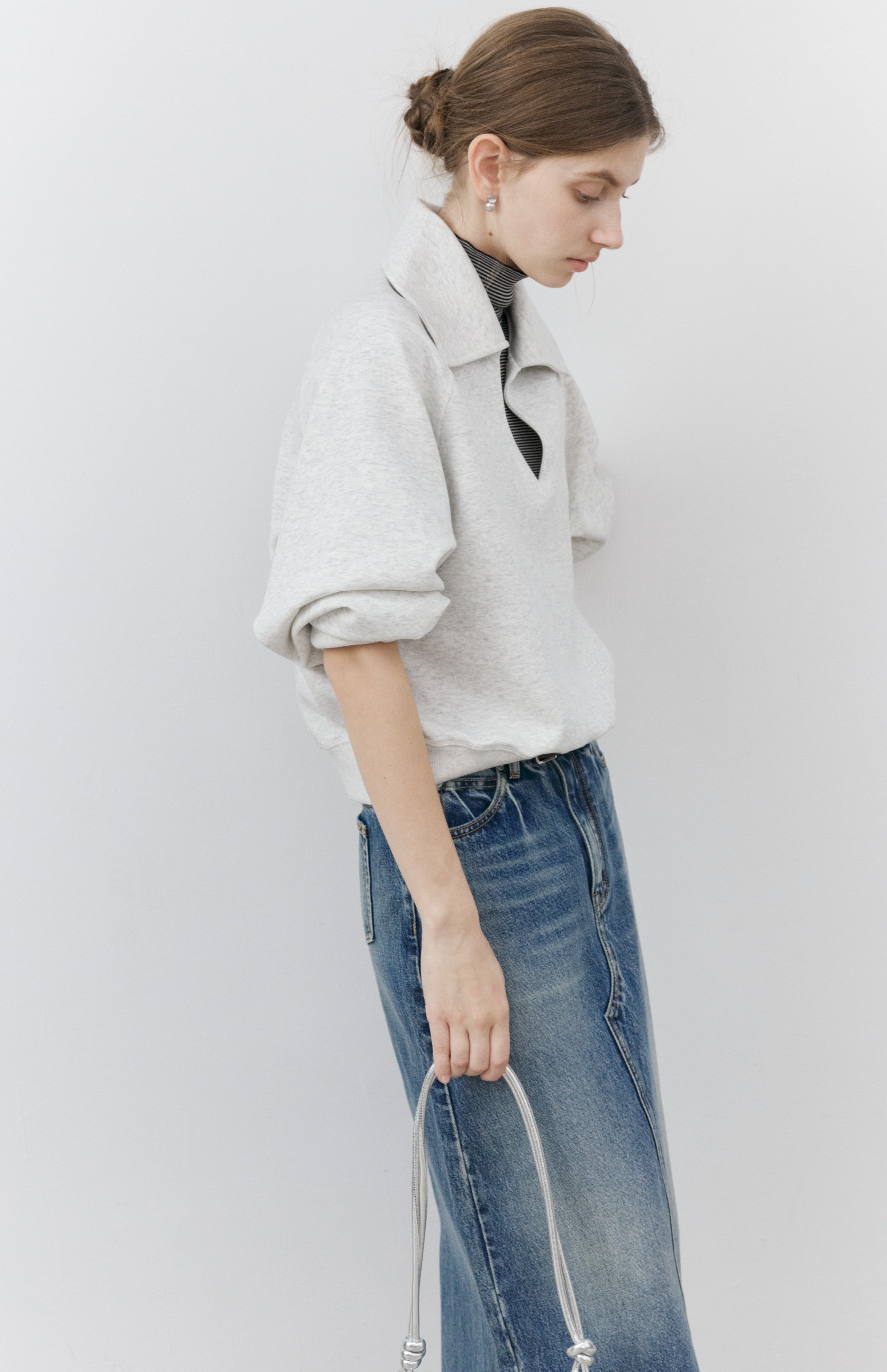 V-NECK LAPEL SWEATSHIRT/V 넥 래퍼 스웨트