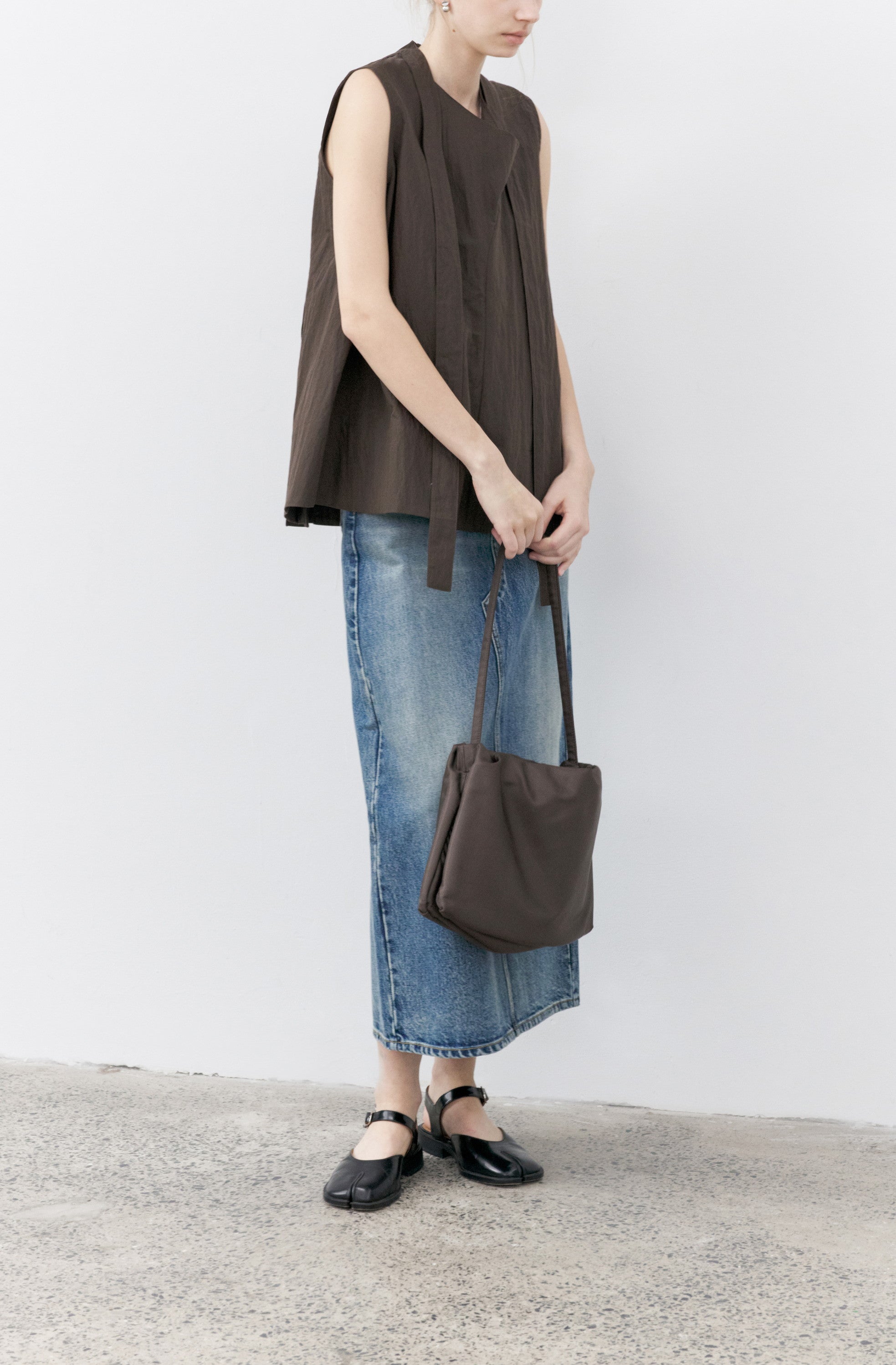 BASIC SLIT DENIM SKIRT