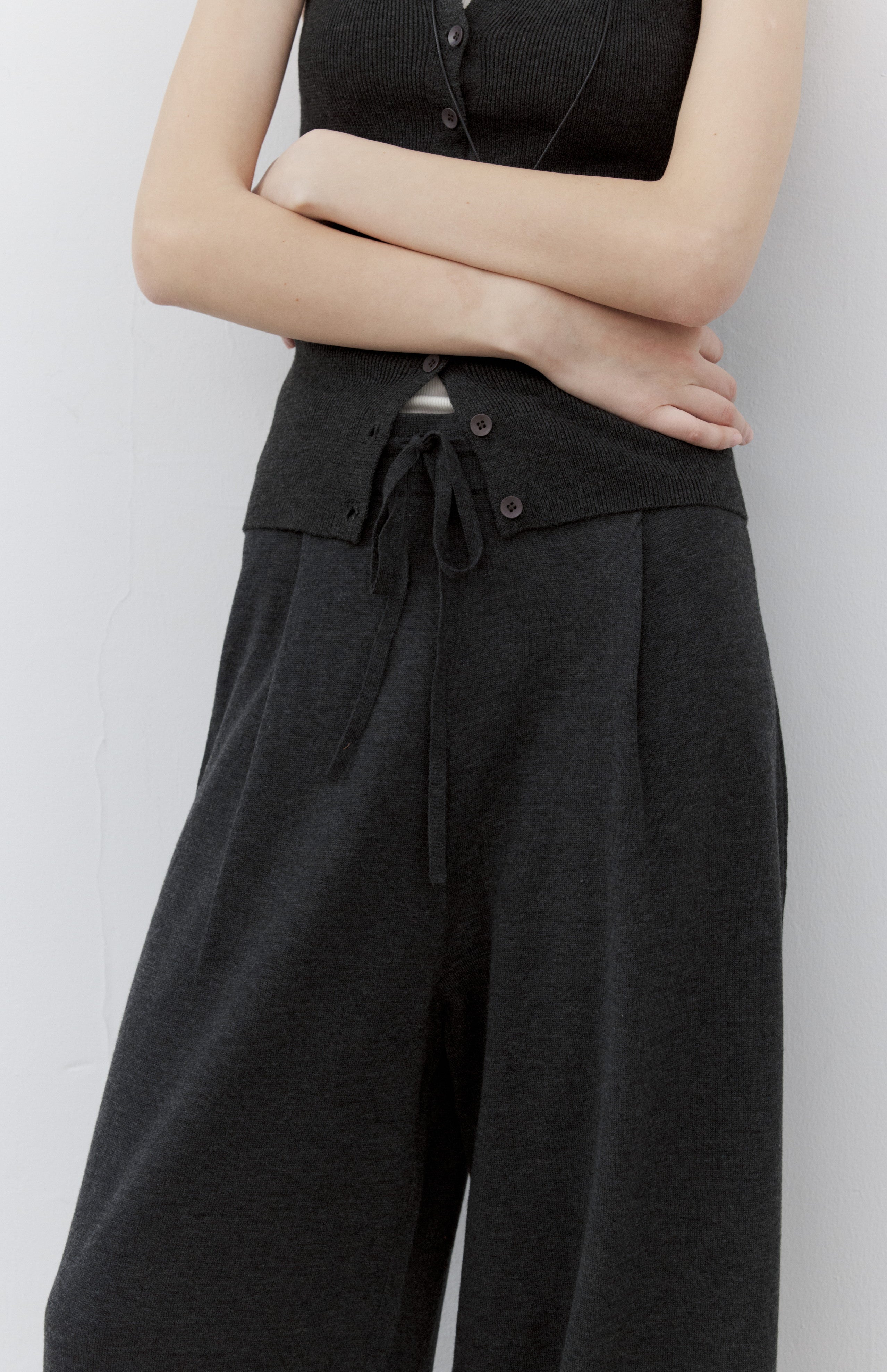 AIRY DRAPE WIDE PANTS / エアリードレープワイドパンツ