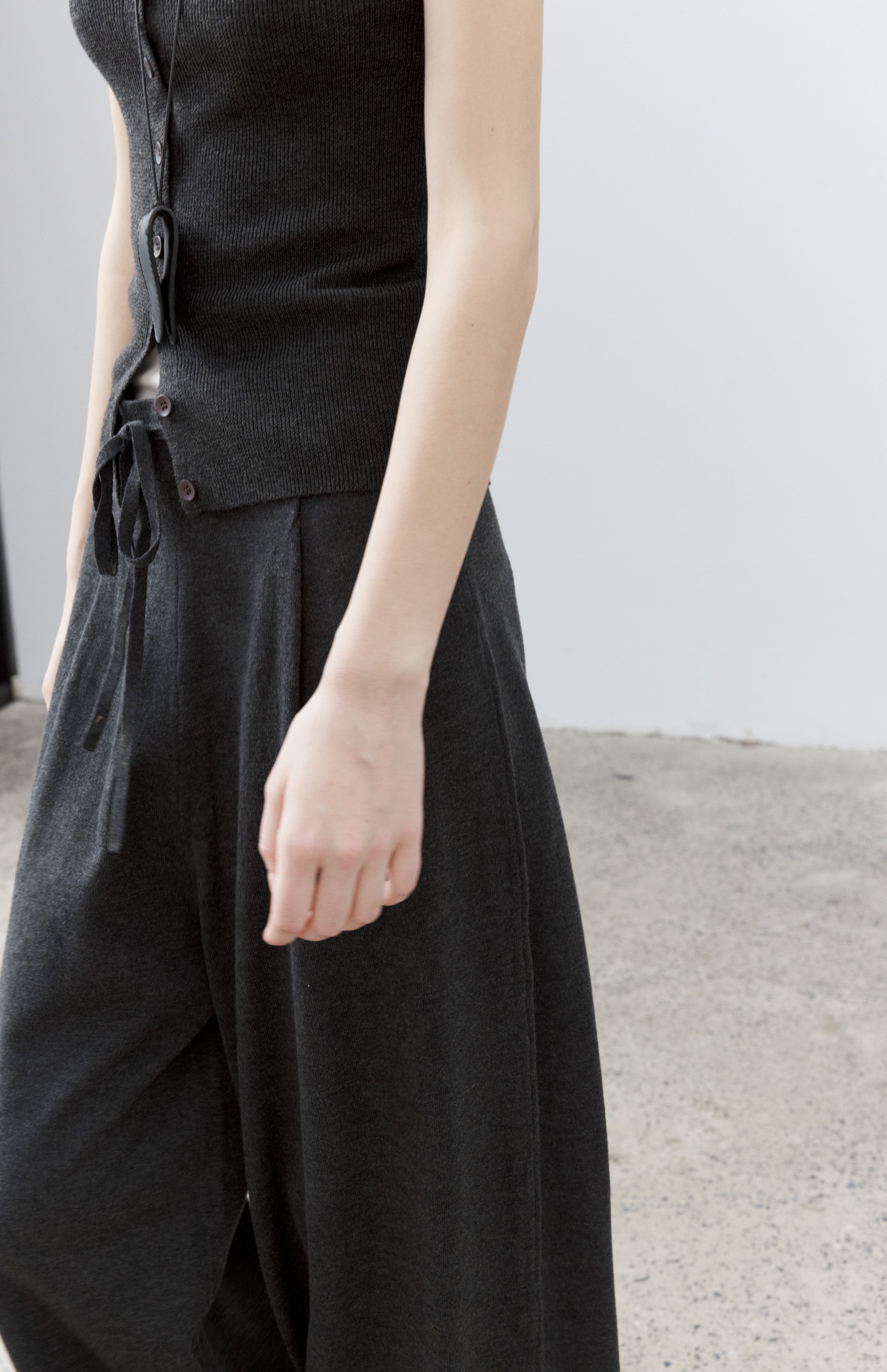 AIRY DRAPE WIDE PANTS / エアリードレープワイドパンツ