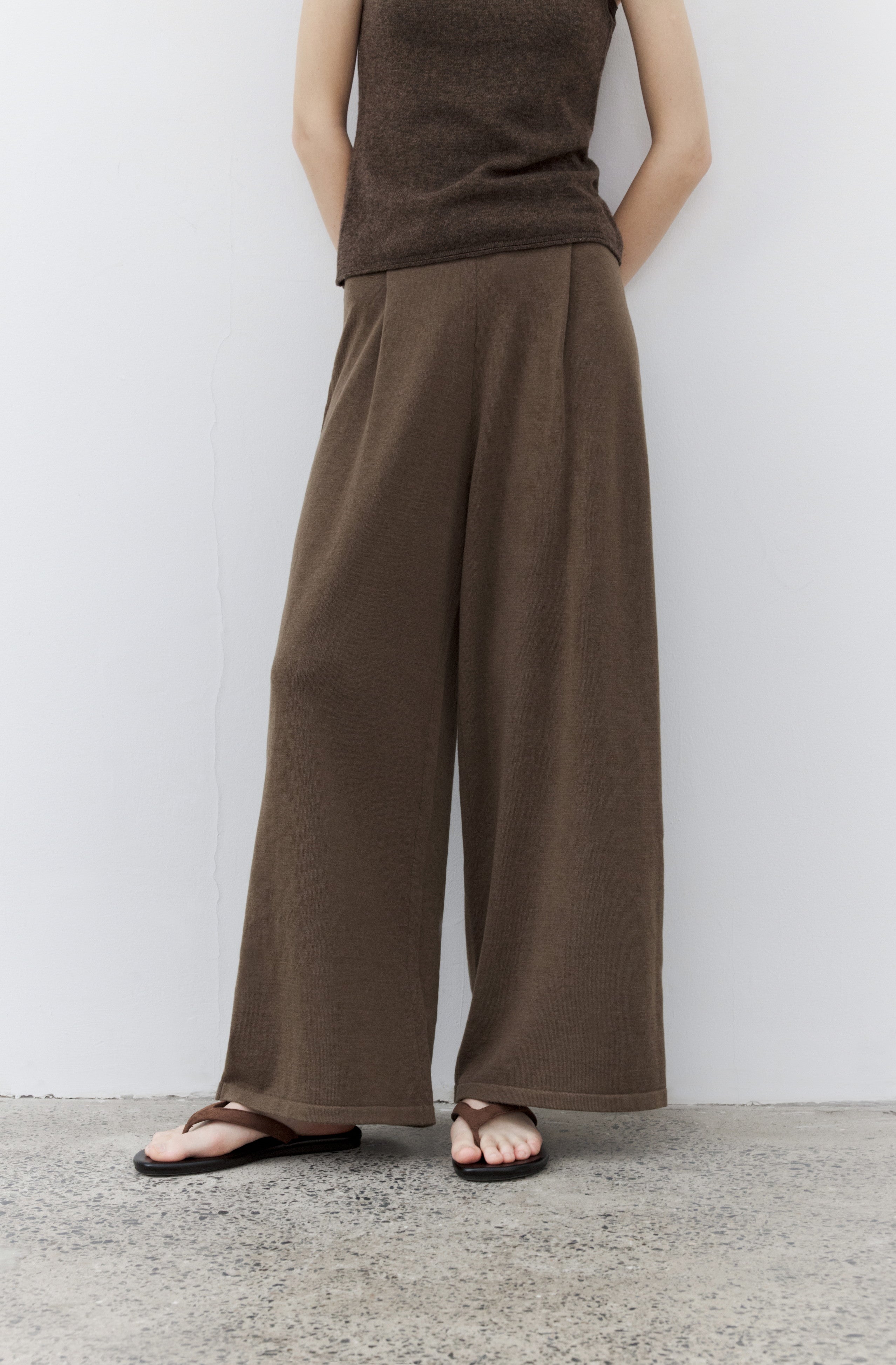 AIRY DRAPE WIDE PANTS / エアリードレープワイドパンツ
