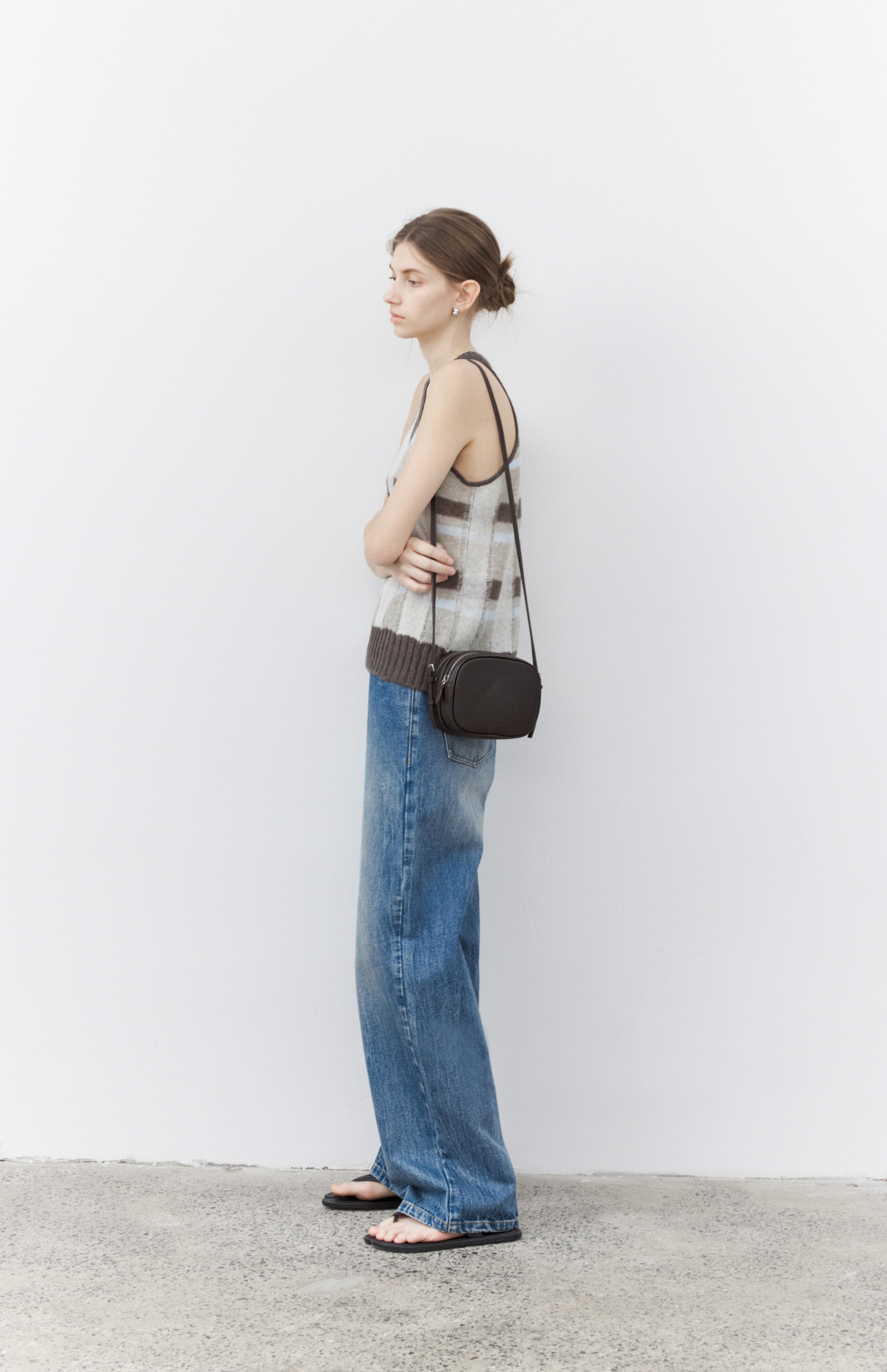 BASIC STRAIGHT JEANS