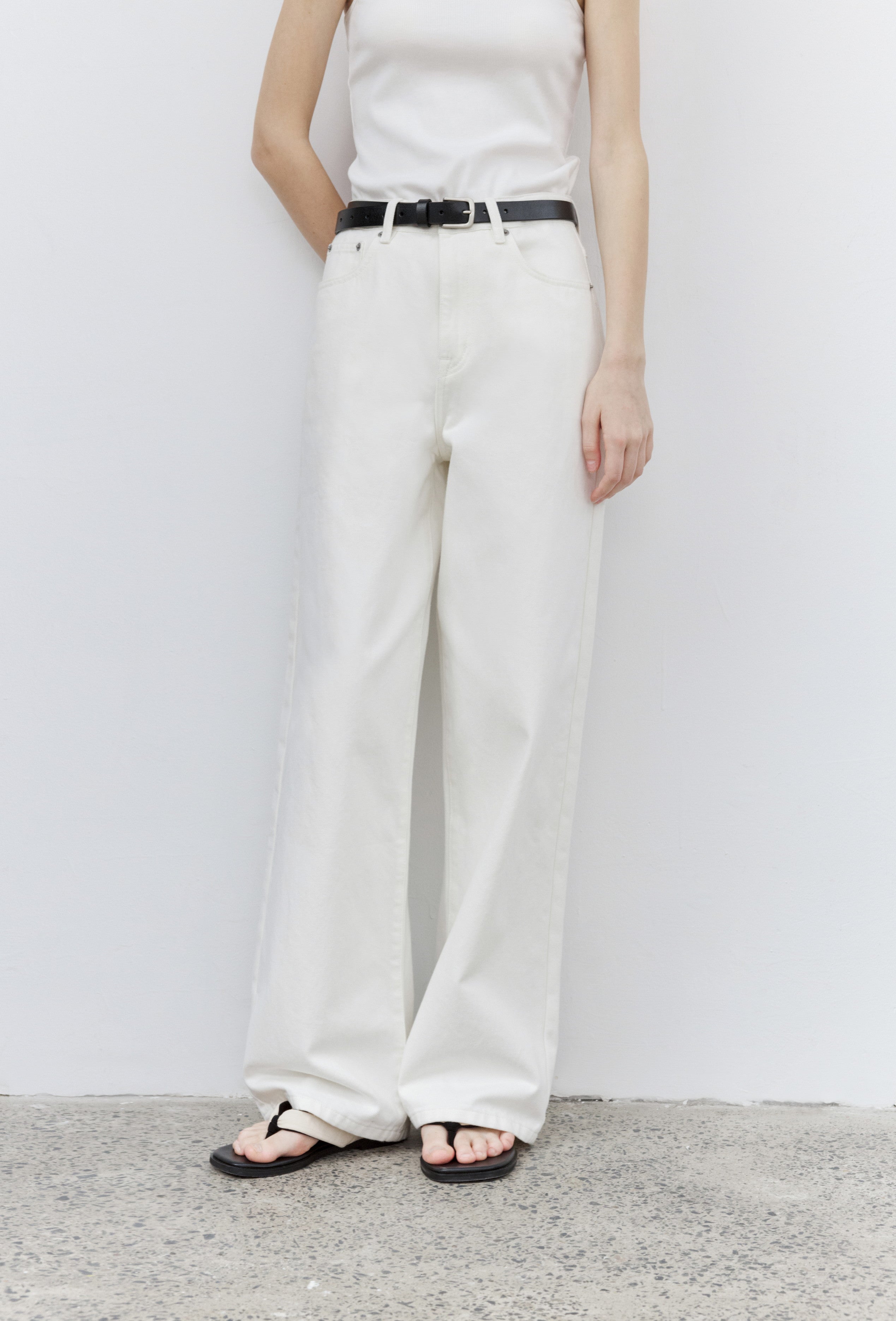 PATCH ACCENT WHITE JEANS / パッチアクセントホワイトジーンズ