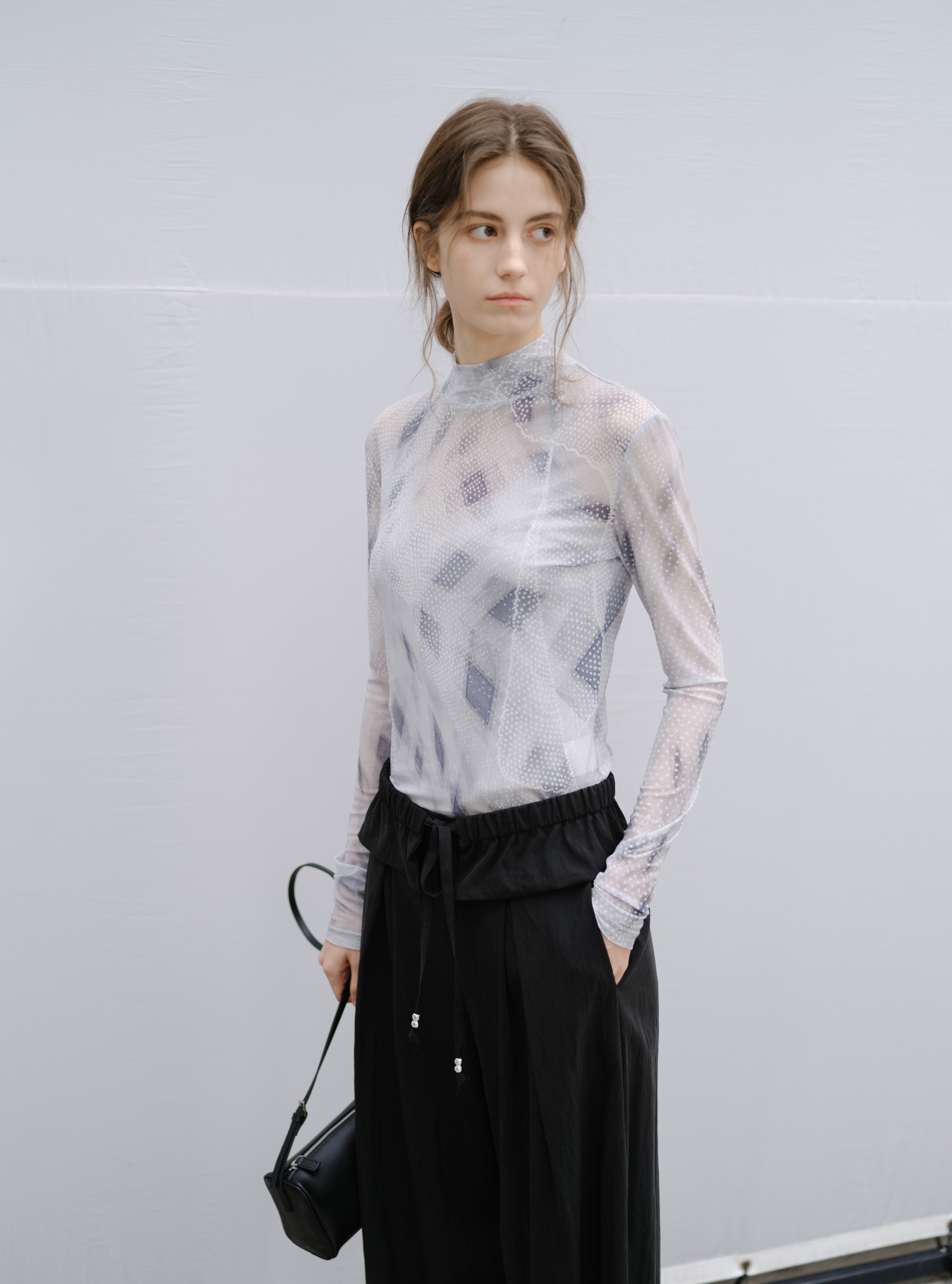 GRID DESIGN SHEER TOP / グリッドデザインシアートップ