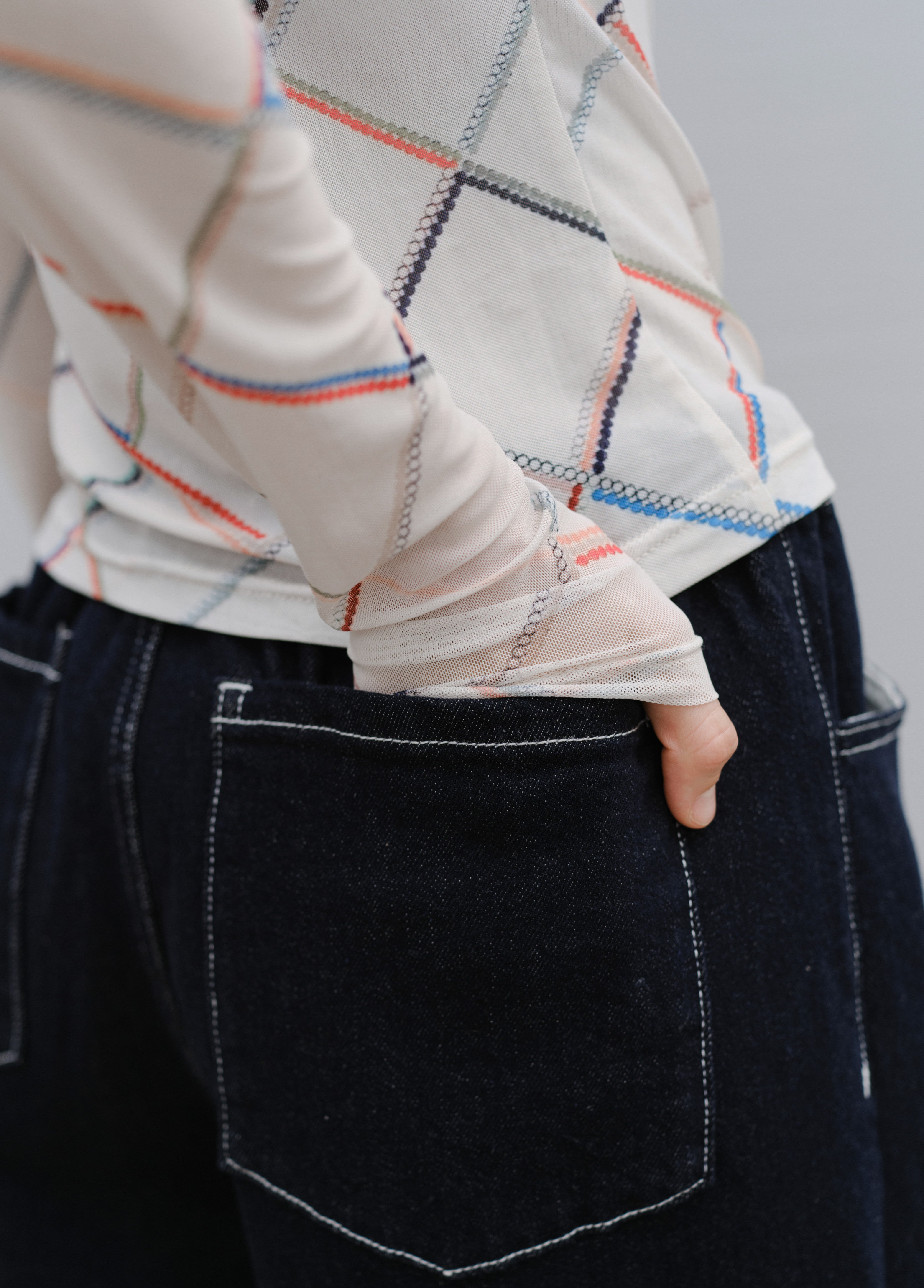 GRID DESIGN SHEER TOP / グリッドデザインシアートップ