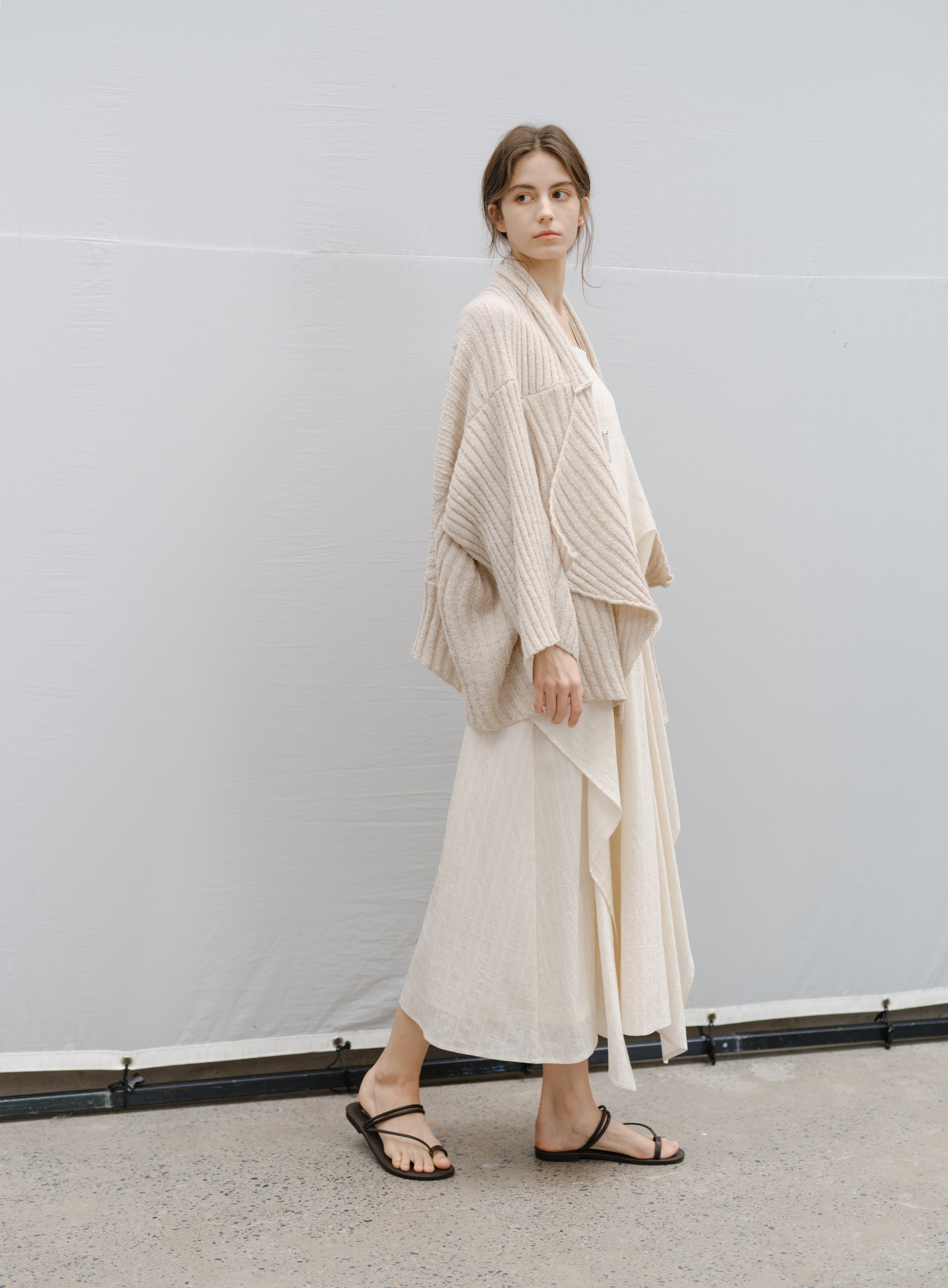 FLARE SOFT KNIT CARDIGAN