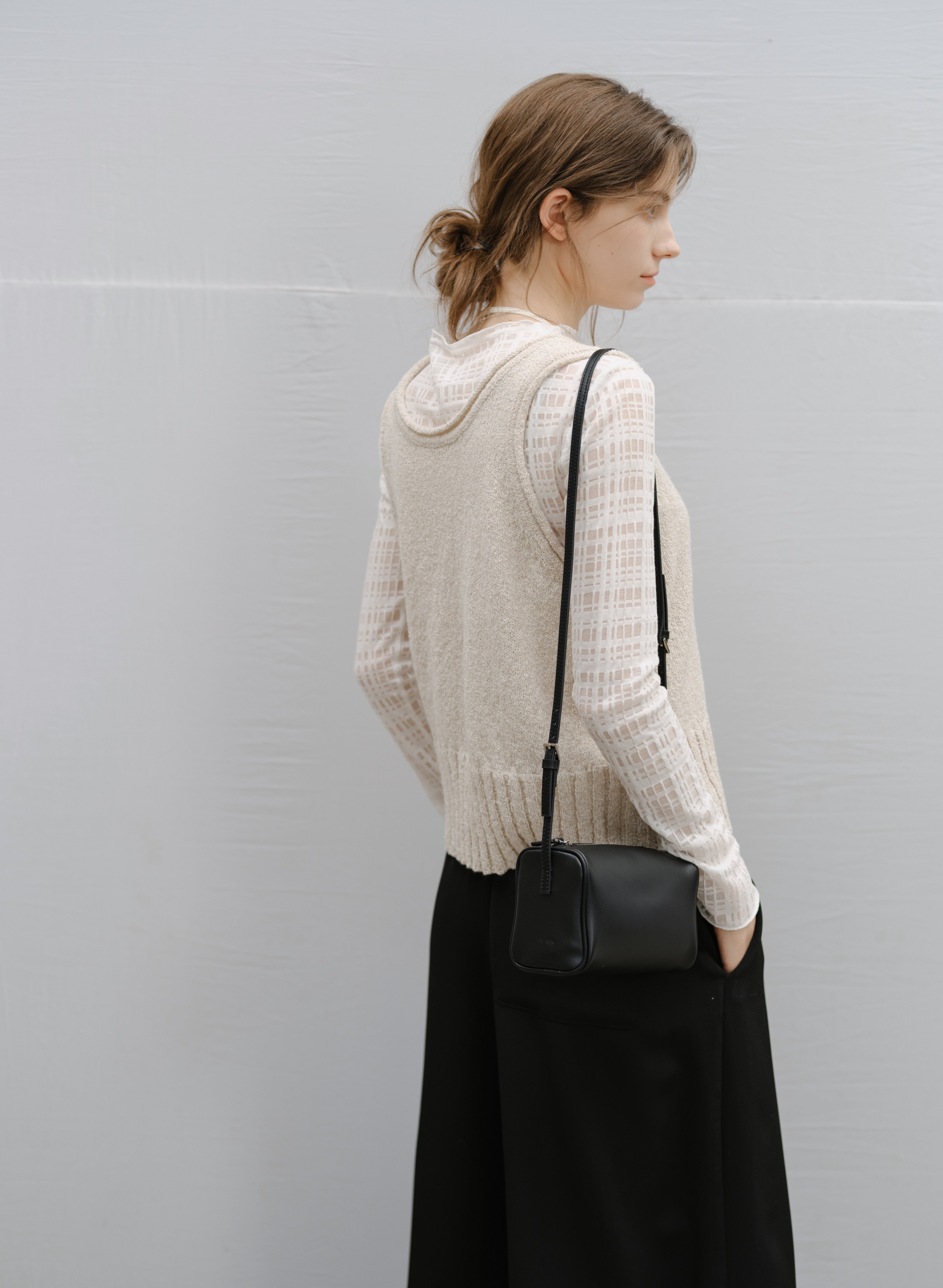 ROLL HEM KNIT VEST / 롤헴 니트 베스트