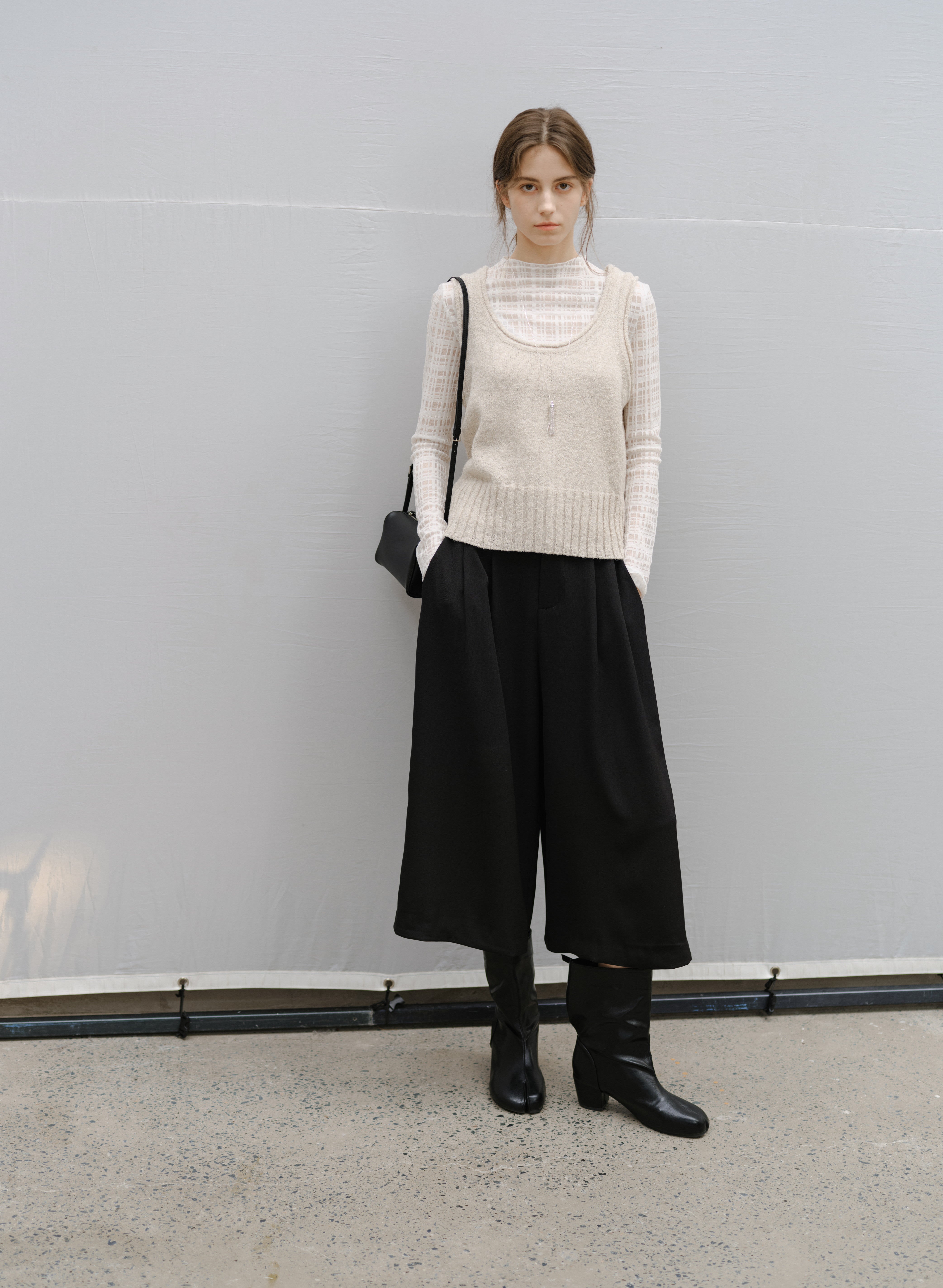 ROLL HEM KNIT VEST / ロールヘムニットベスト