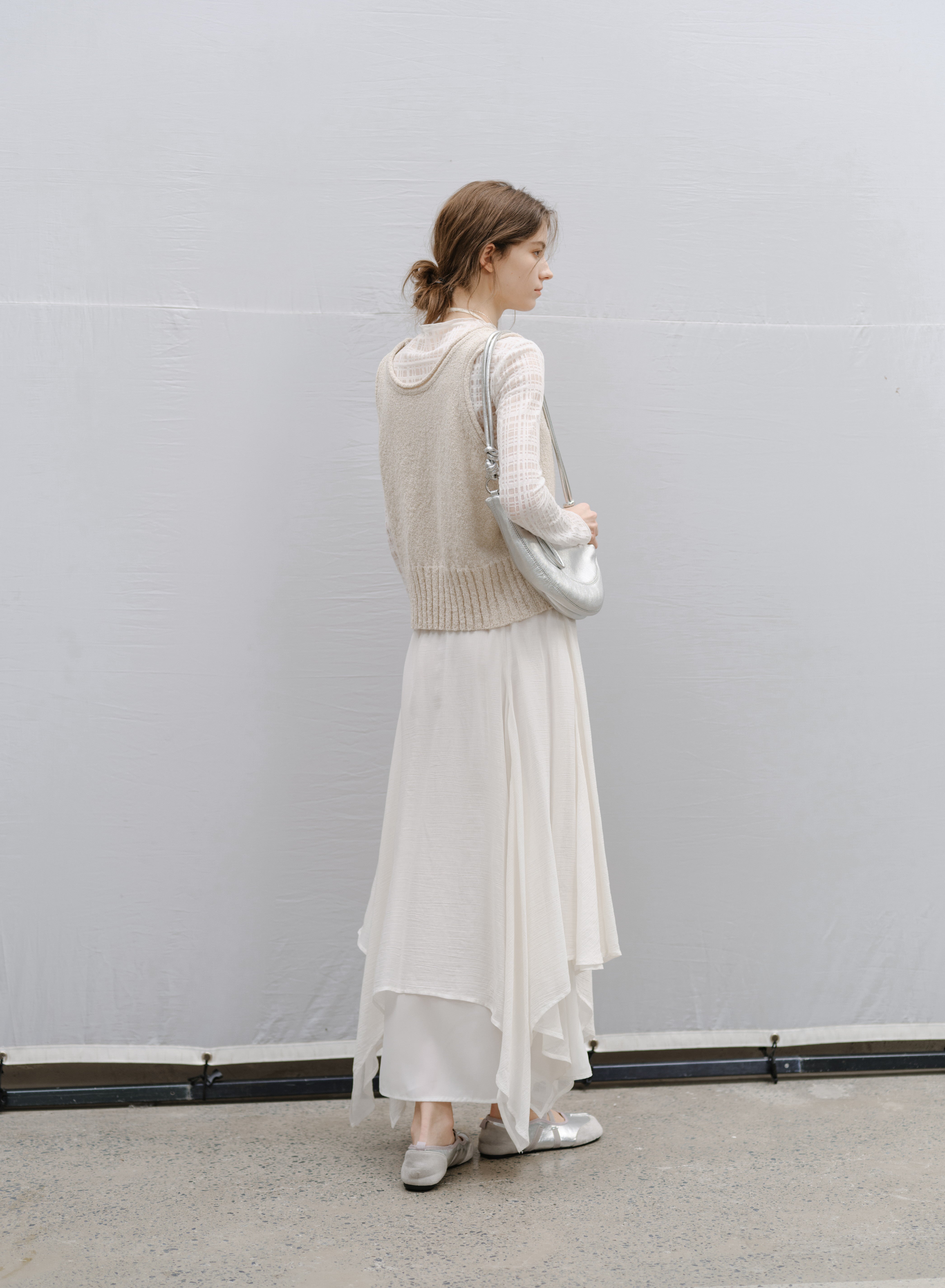 ROLL HEM KNIT VEST / 롤헴 니트 베스트