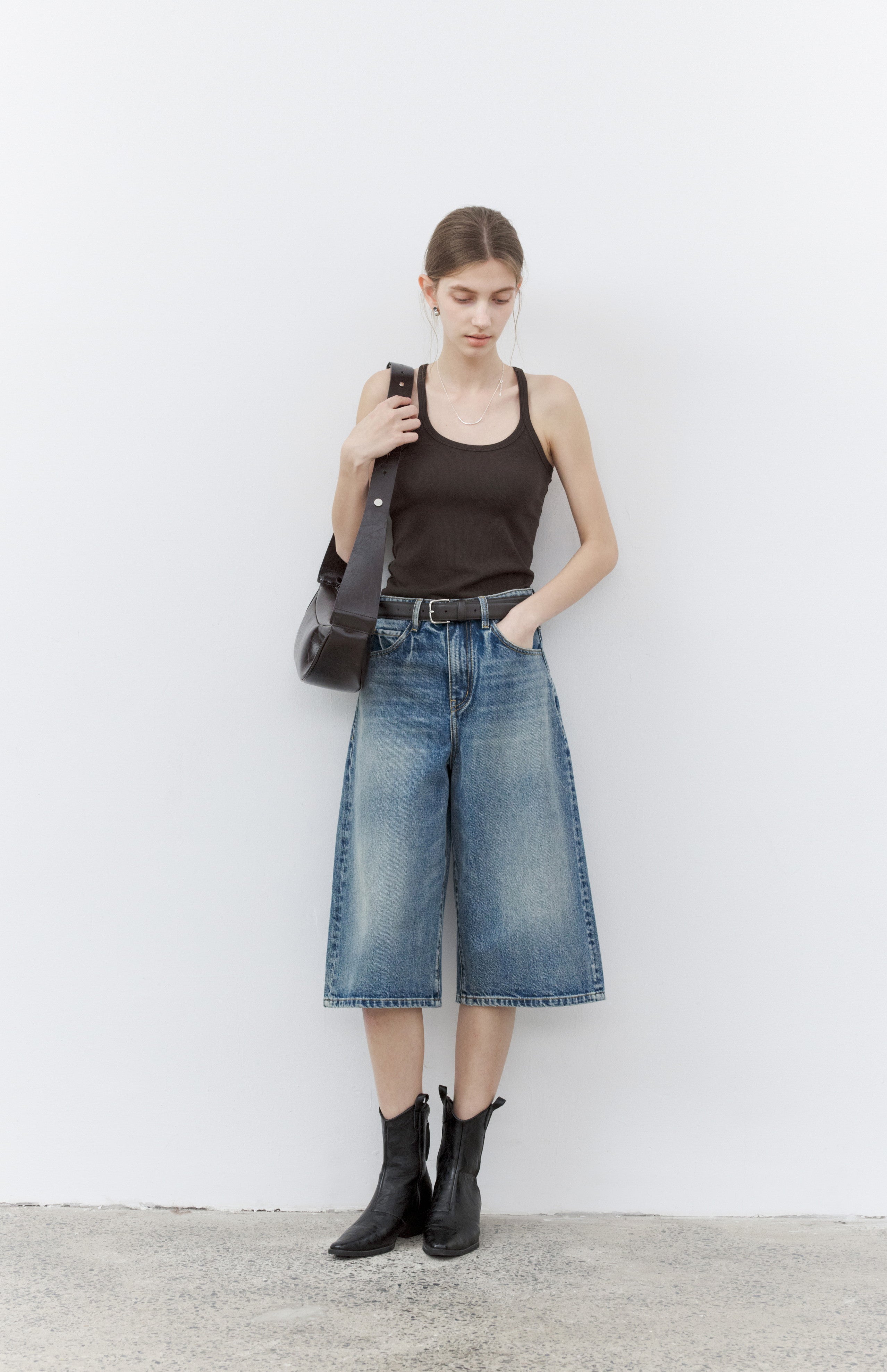 WIDE DENIM HALF PANTS