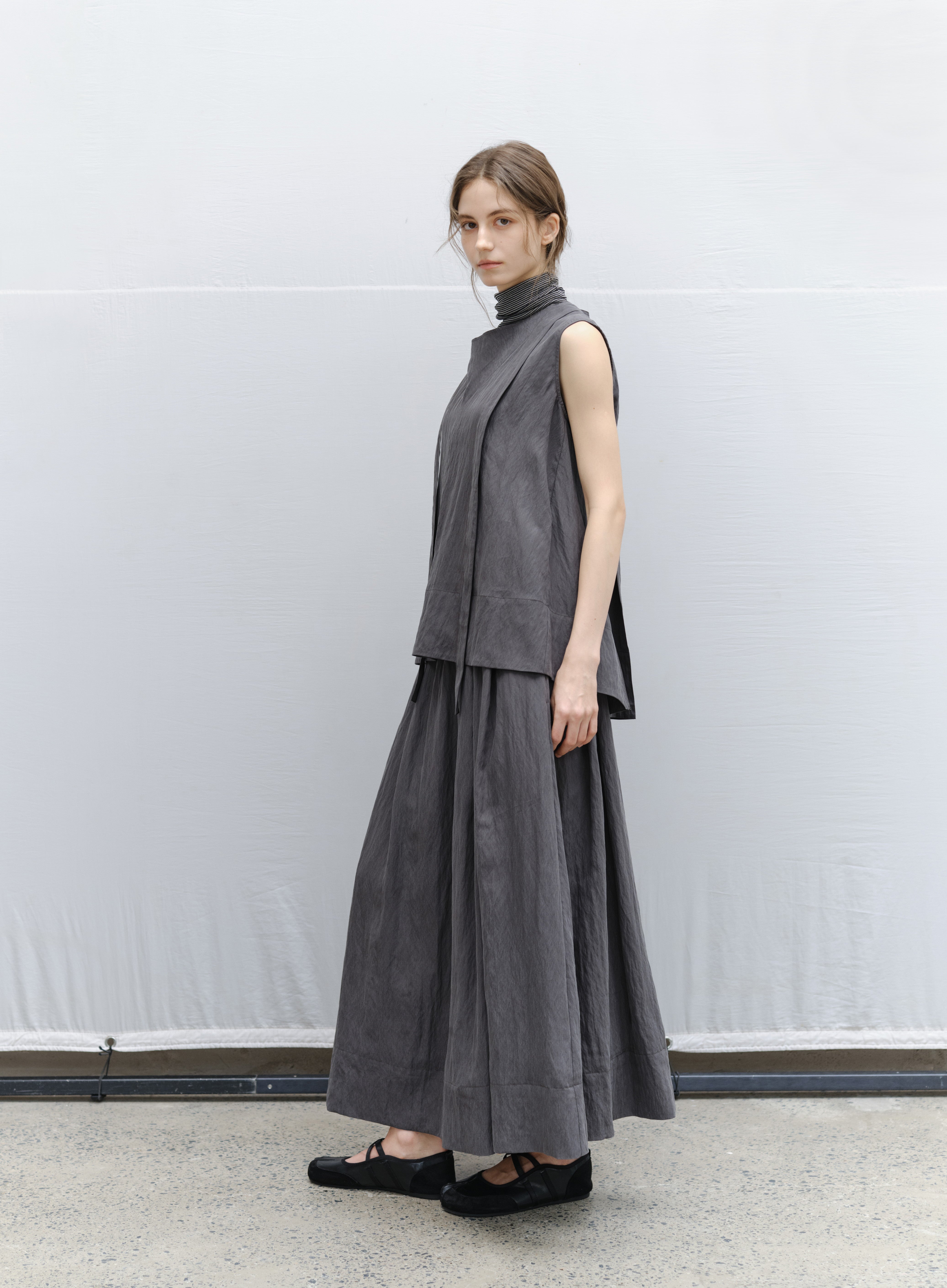 DRY CRINKLE SMOOTH BLOUSE / ドライクリンクルスムースブラウス