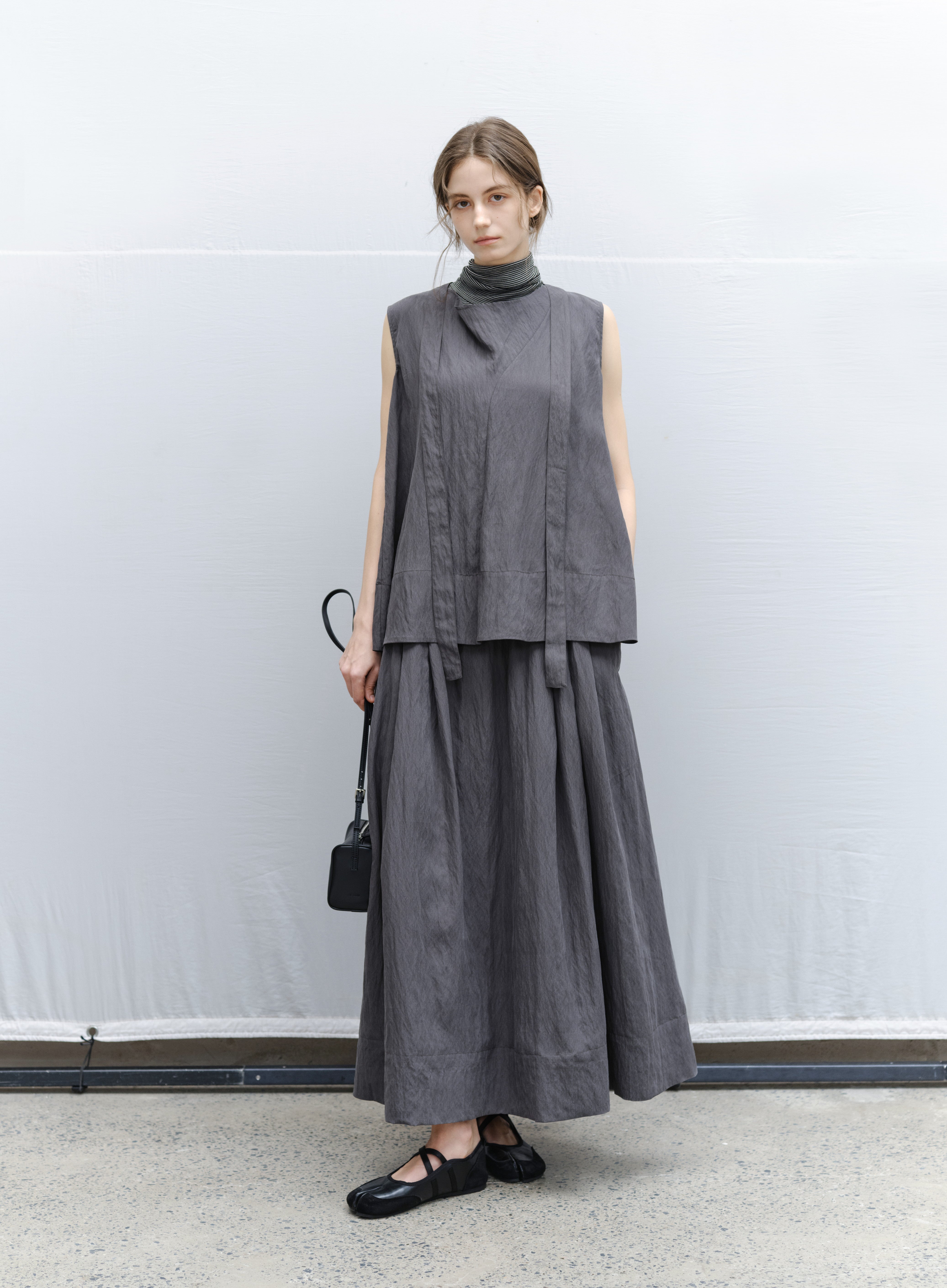 DRY CRINKLE SMOOTH BLOUSE / ドライクリンクルスムースブラウス