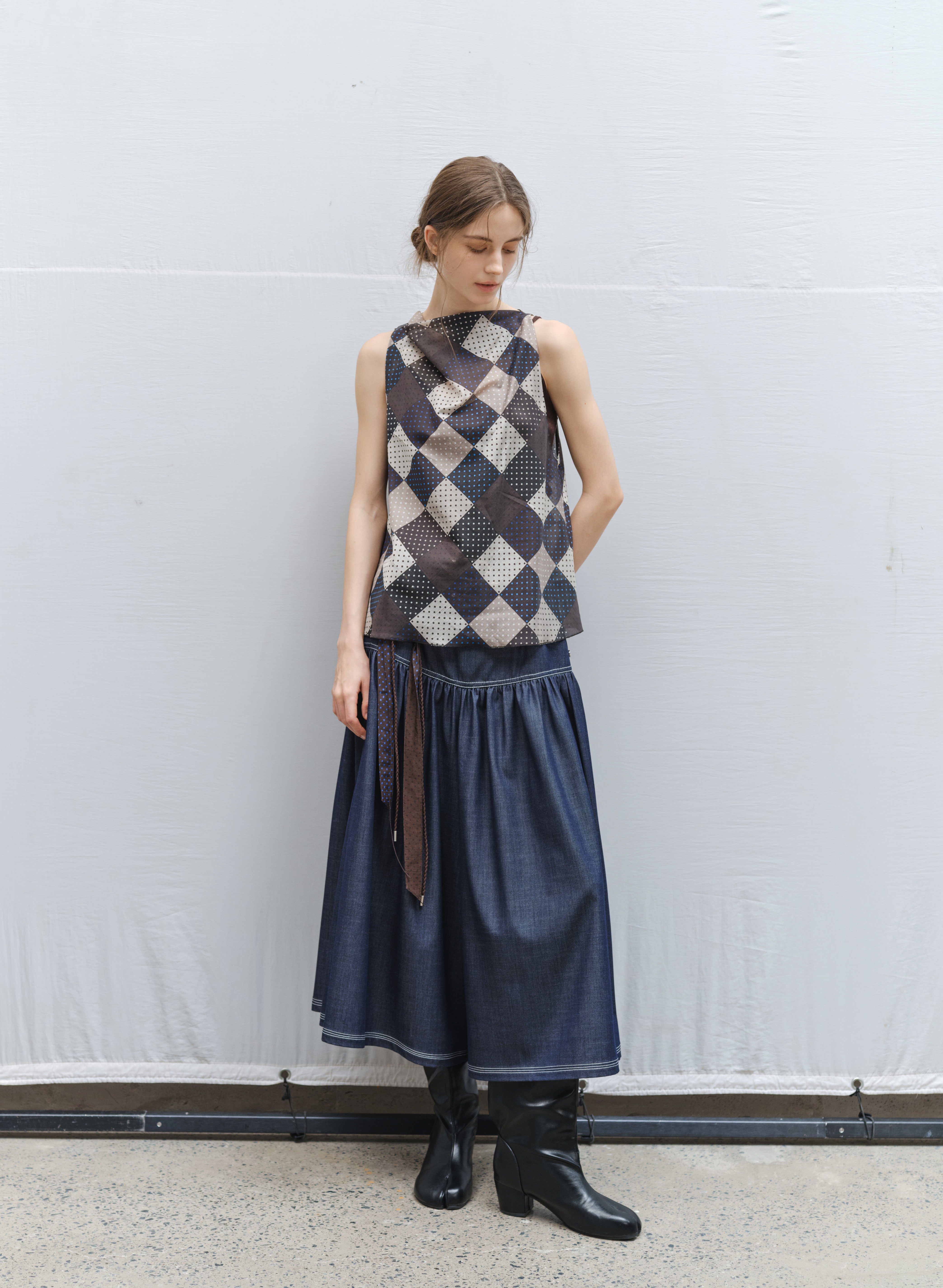 AIRY DOT CHECK TOP