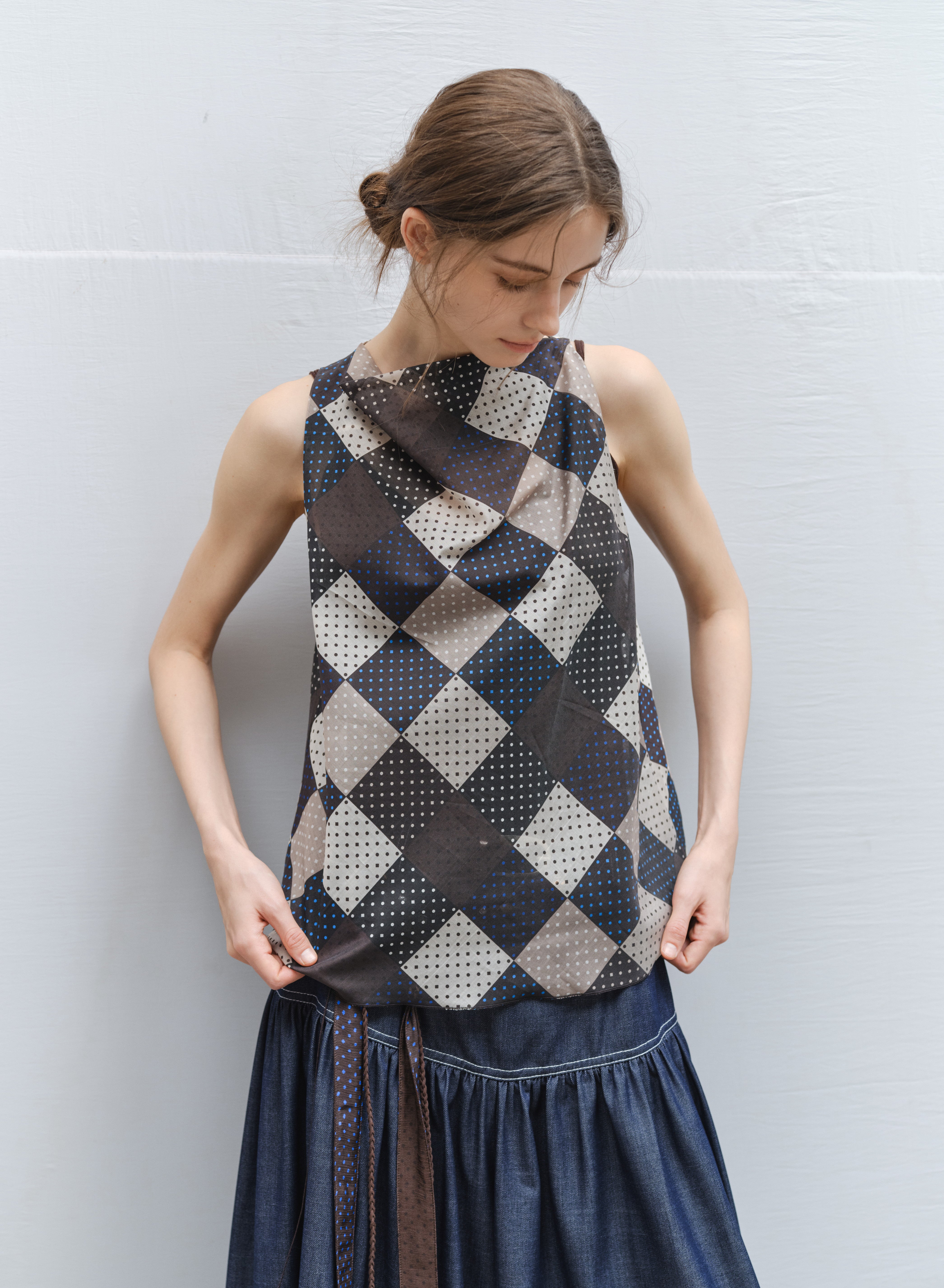 AIRY DOT CHECK TOP
