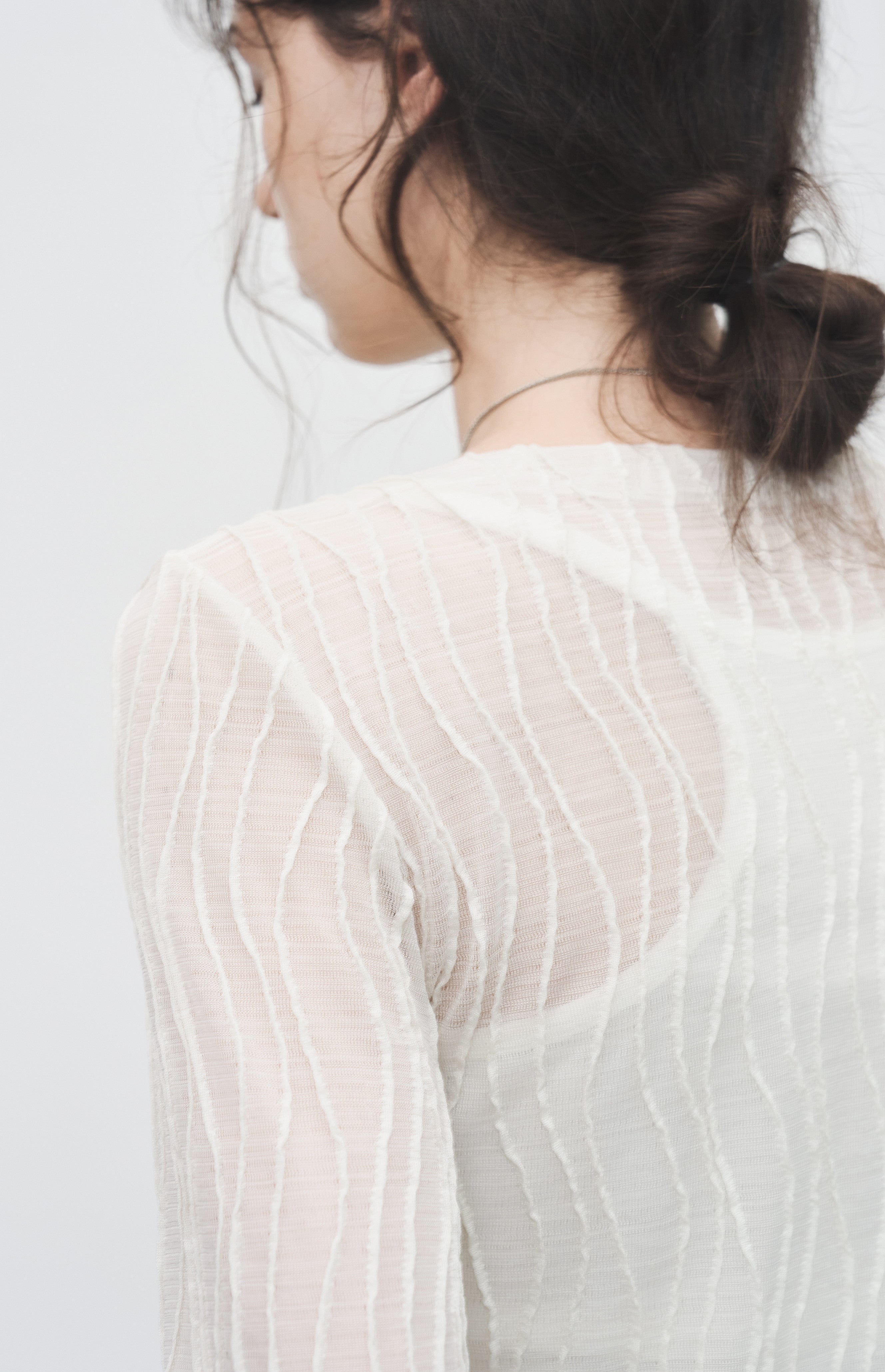 WAVE JACQUARD SHEER TOP / ウェーブジャカードシアートップ