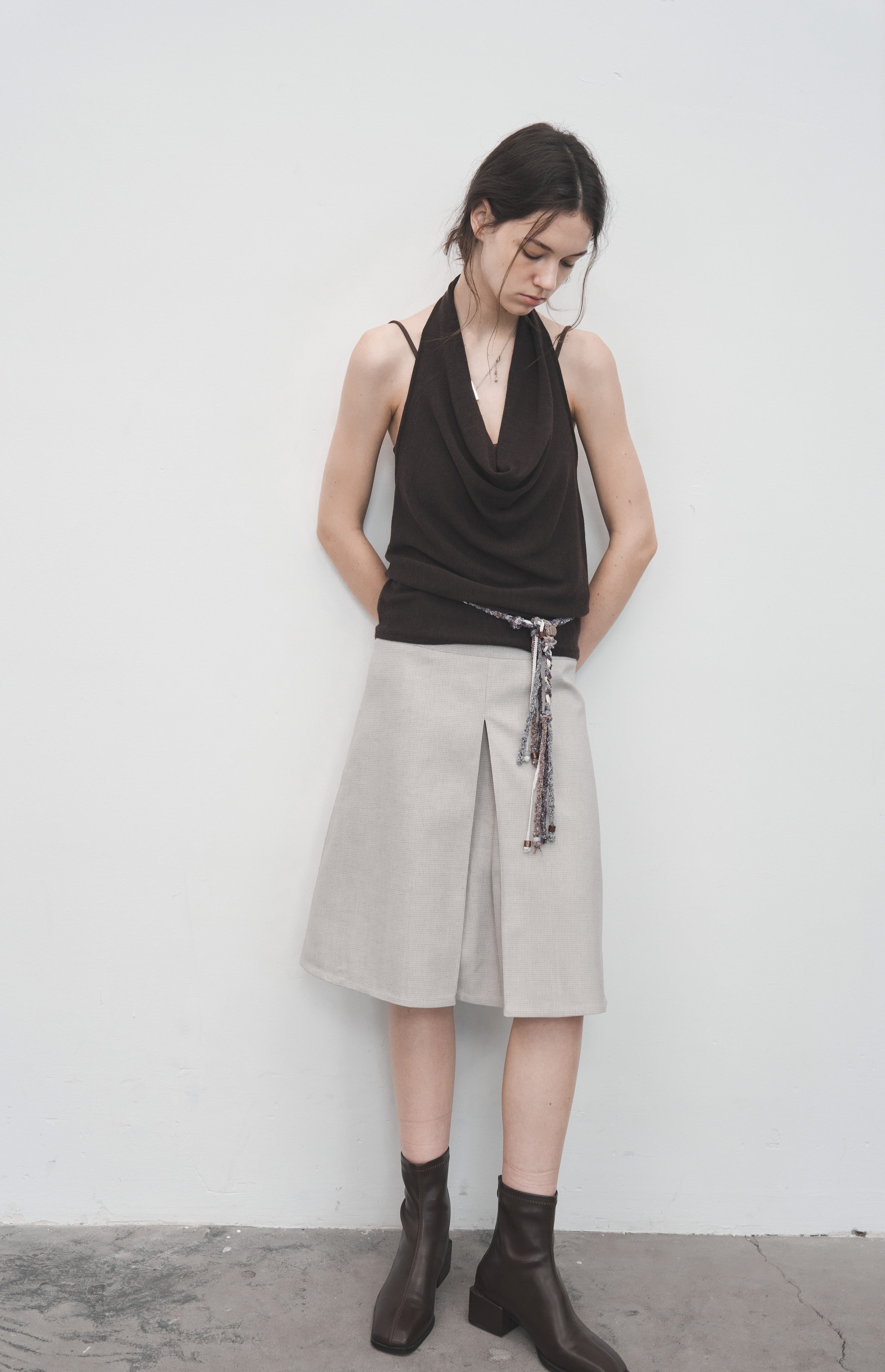 HALTER NECK DRAPED TOP / ホルターネックドレープトップ
