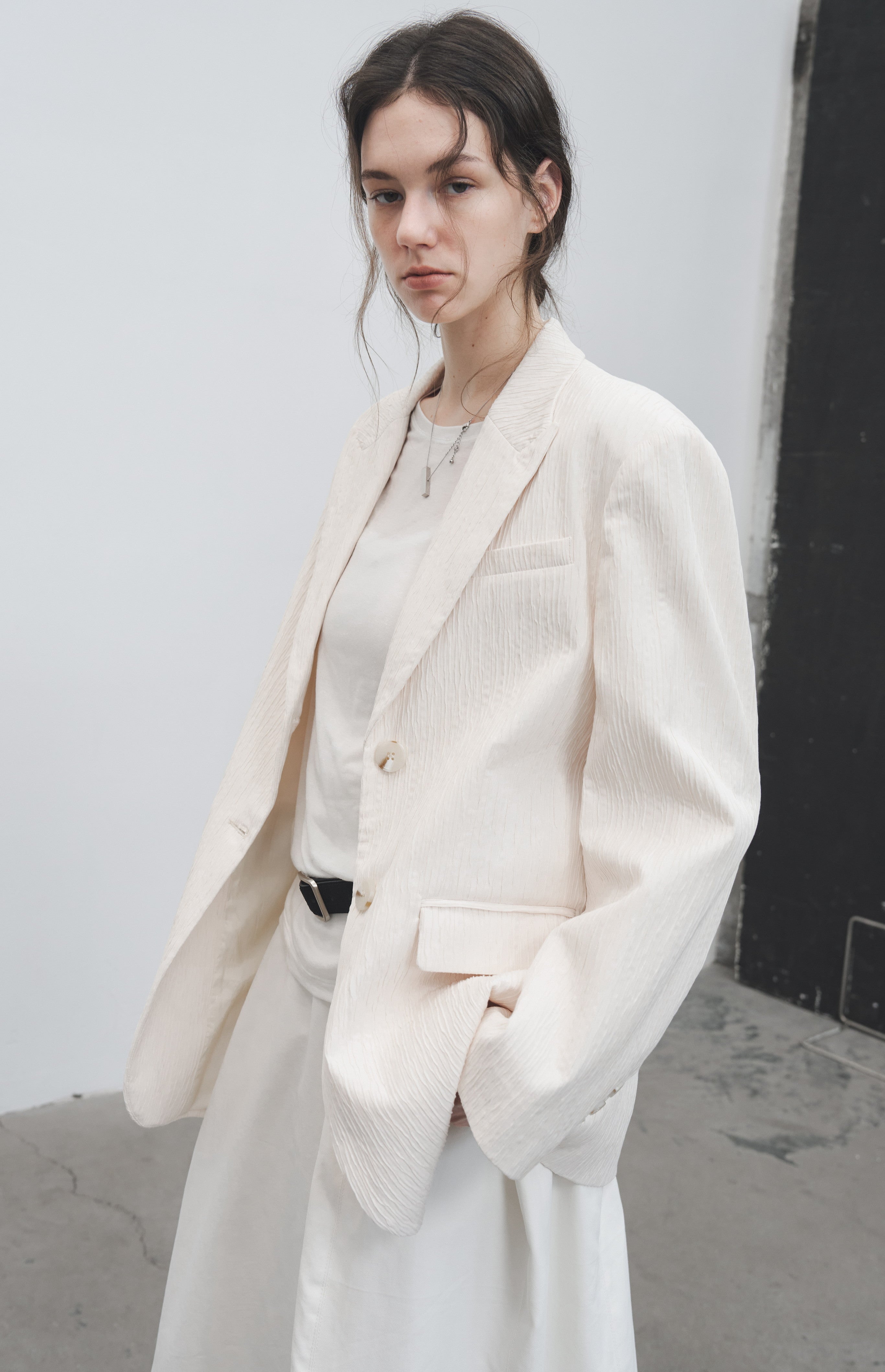 STRIPED WRINKLE WHITE JACKET