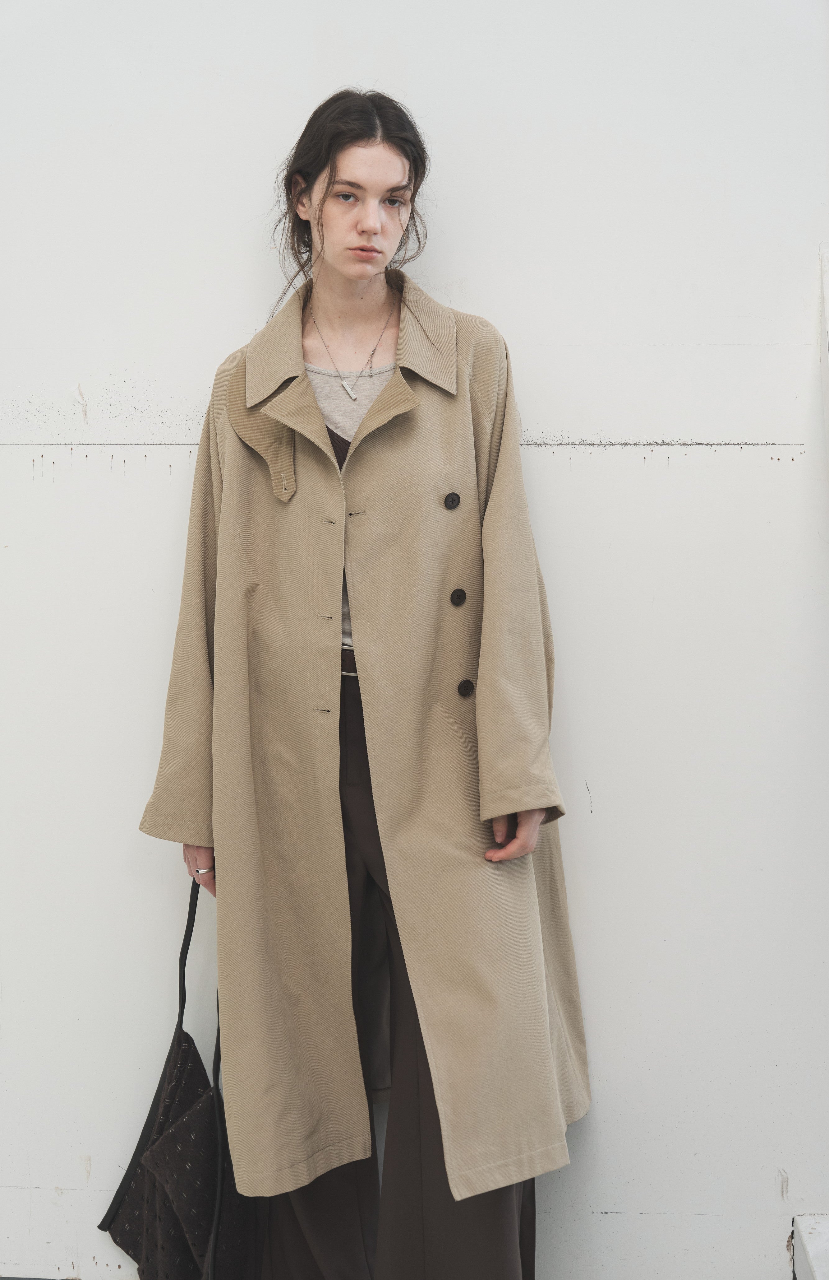 ACCENT STRIPE NECK TRENCH