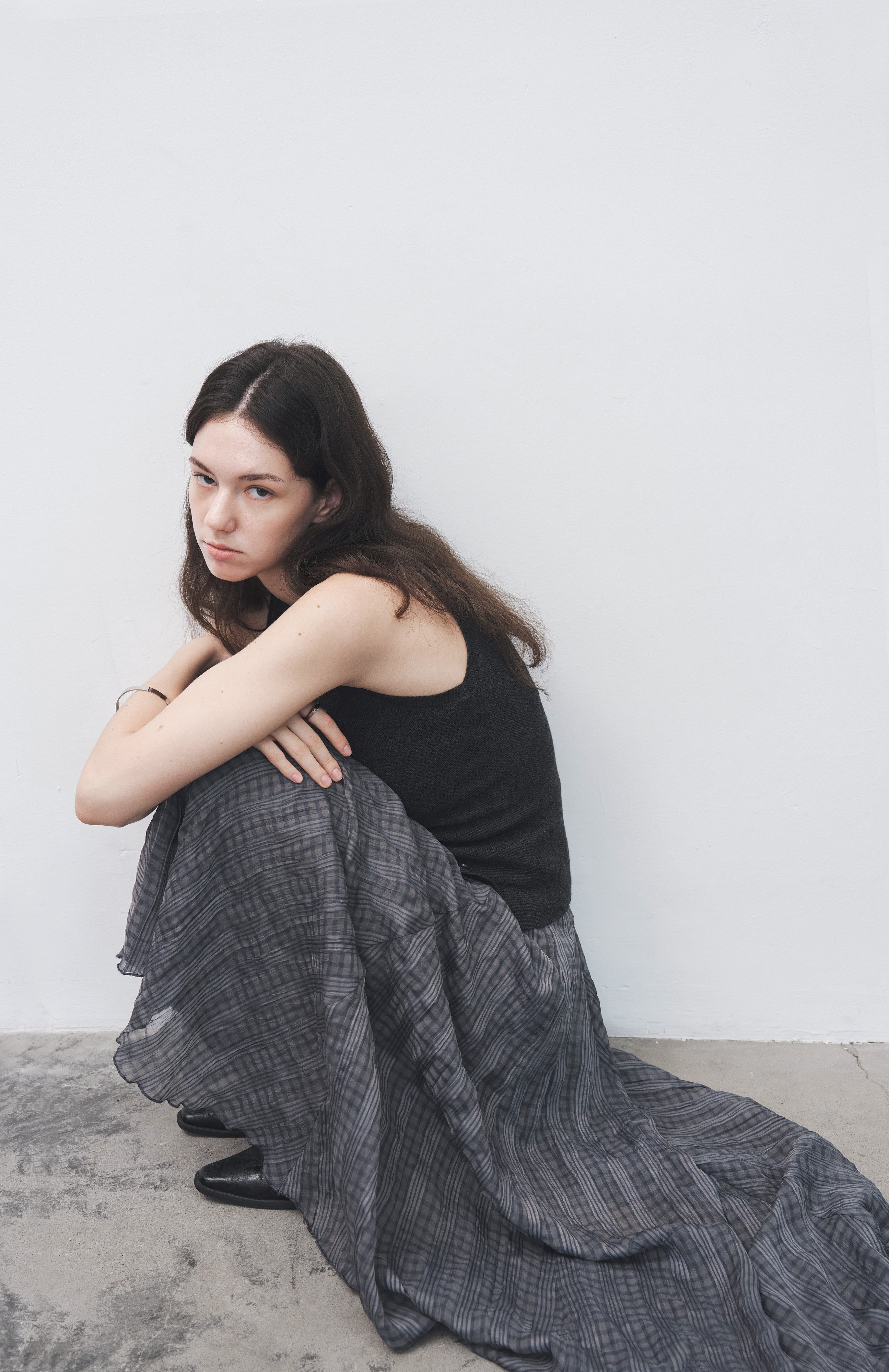 WRINKLED PLAID ASYM SKIRT / 링클 체크 아심 스커트