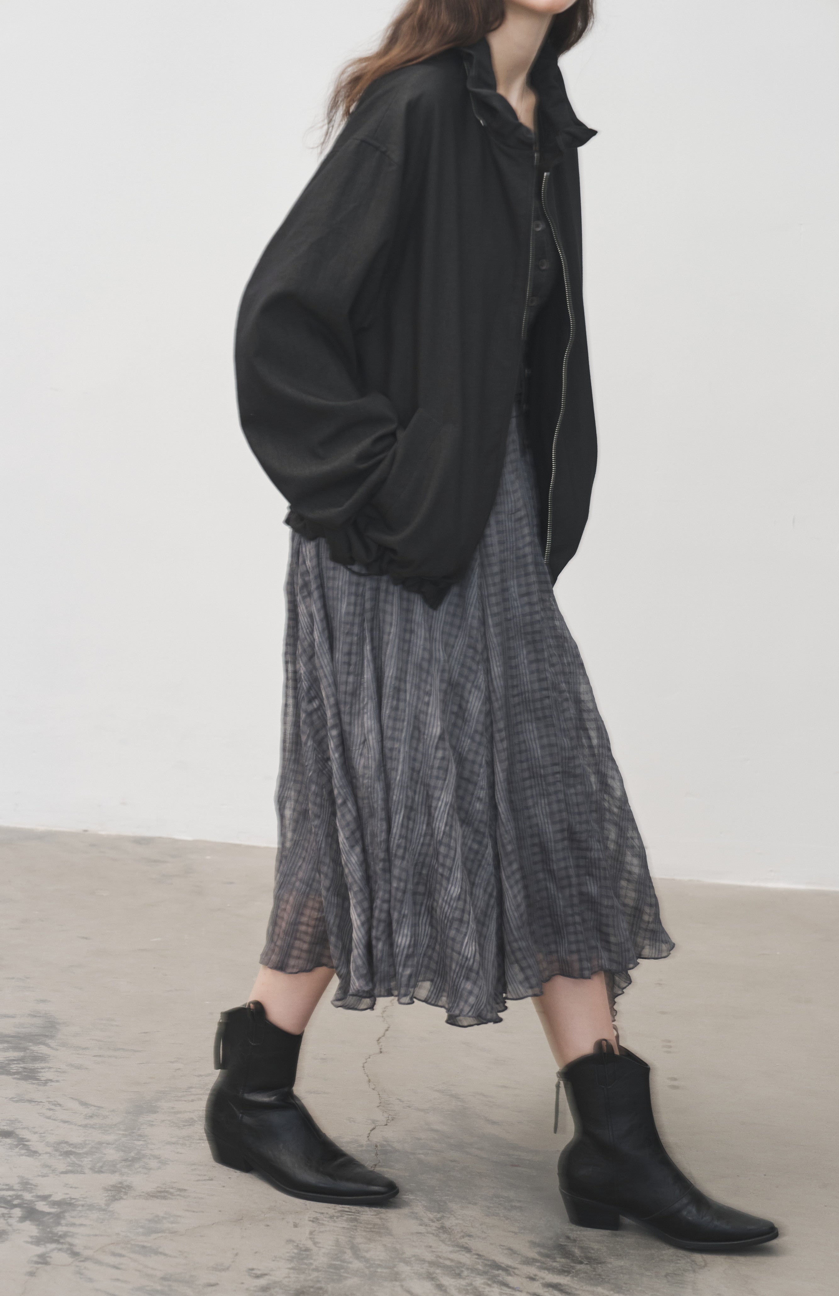 LACE COLLAR HOODED BLOUSON