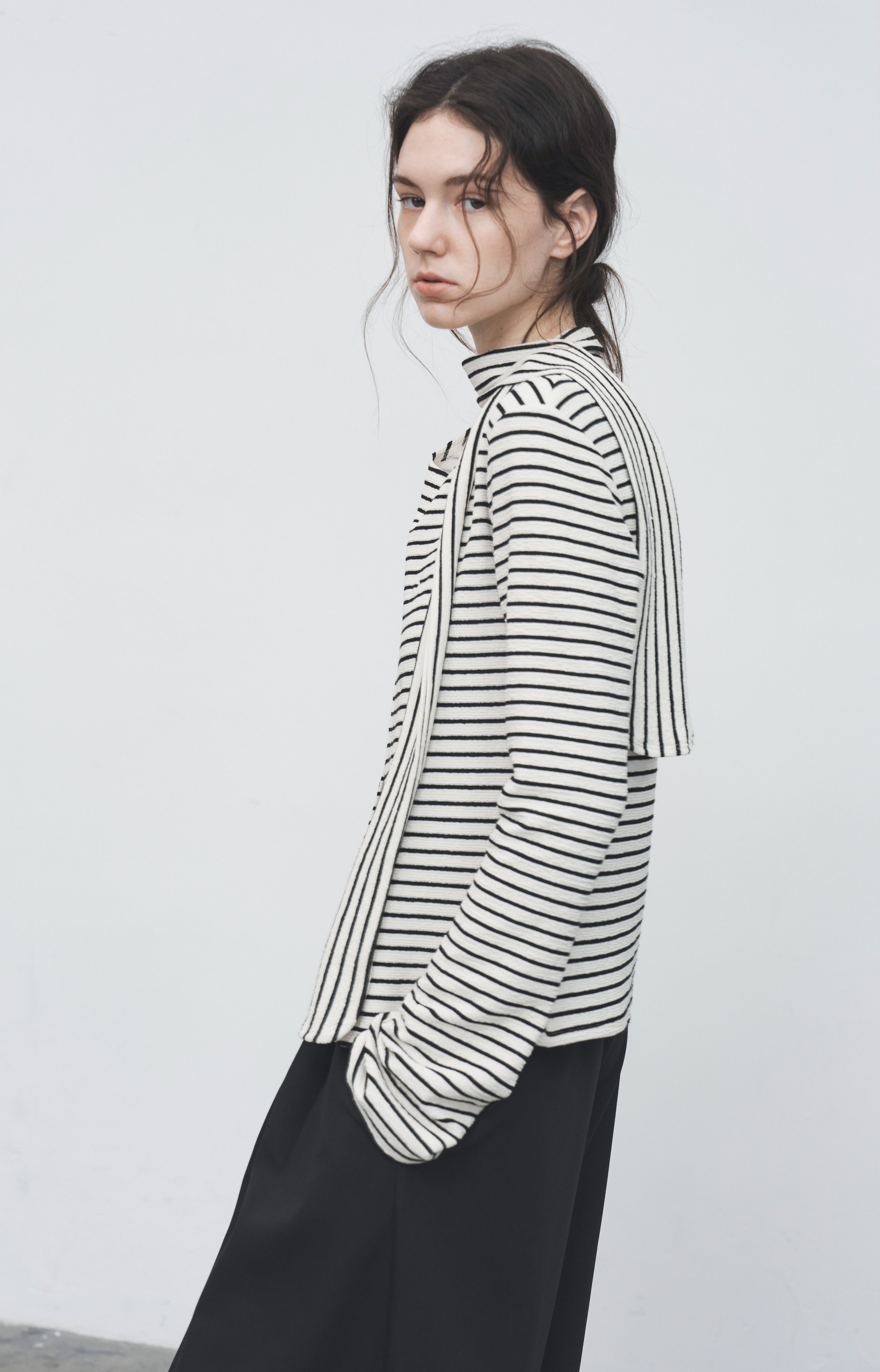 FLARE CROSS STRIPED SHIRT