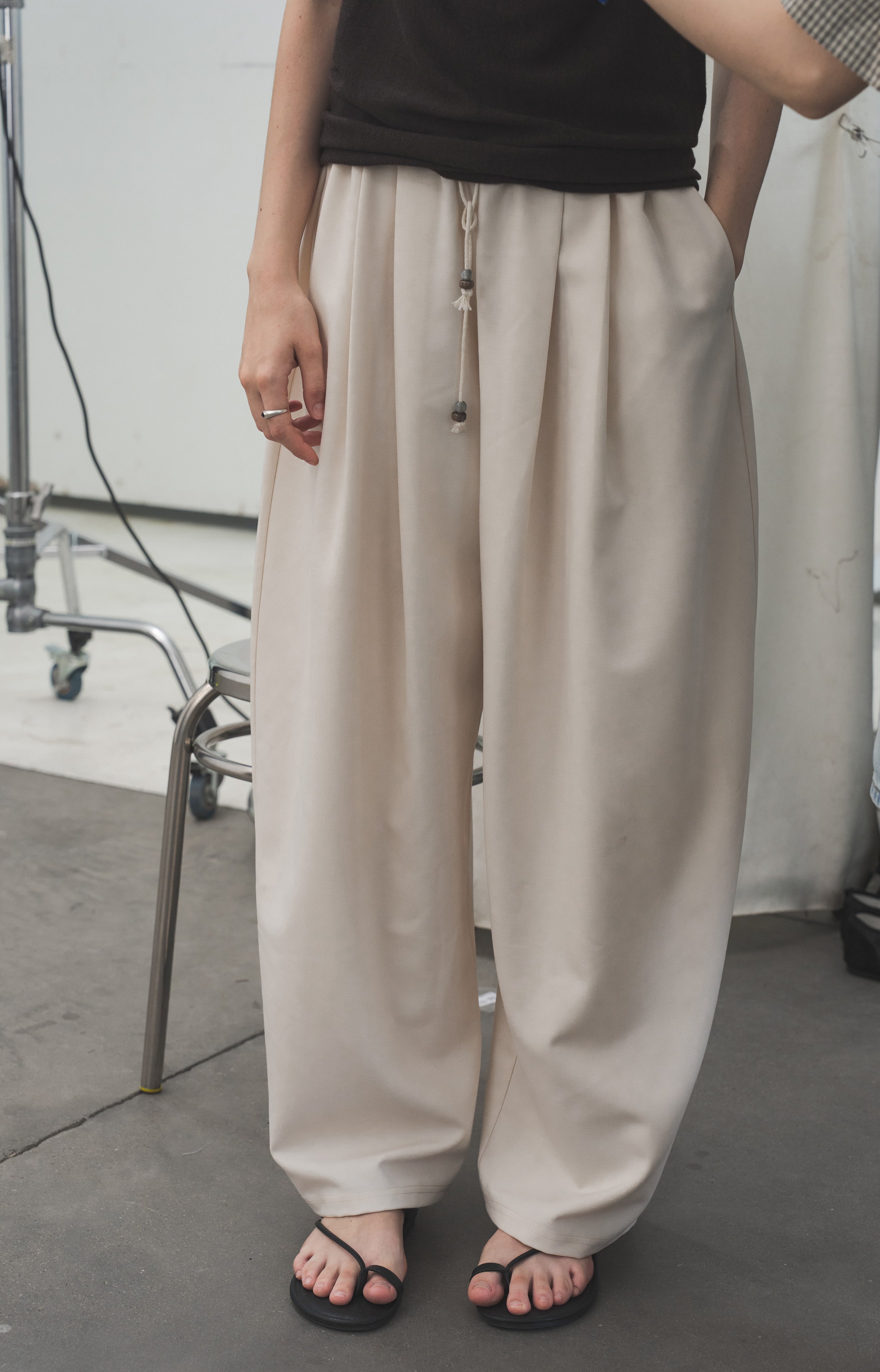 LOOSE DRAPE WIDE SLACKS