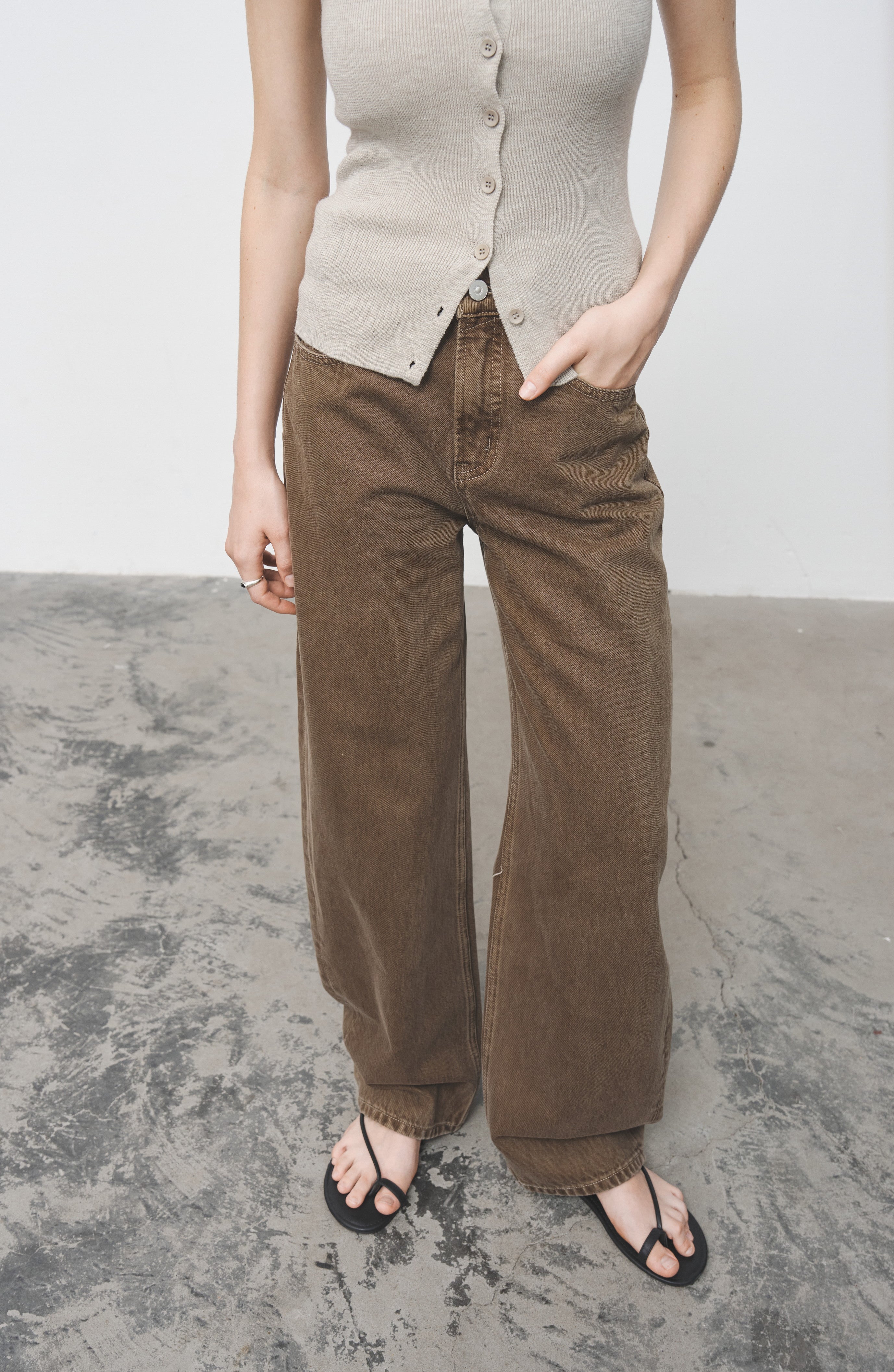 FADED BASIC STRAIGHT JEANS / フェードベーシックストレートジーンズ