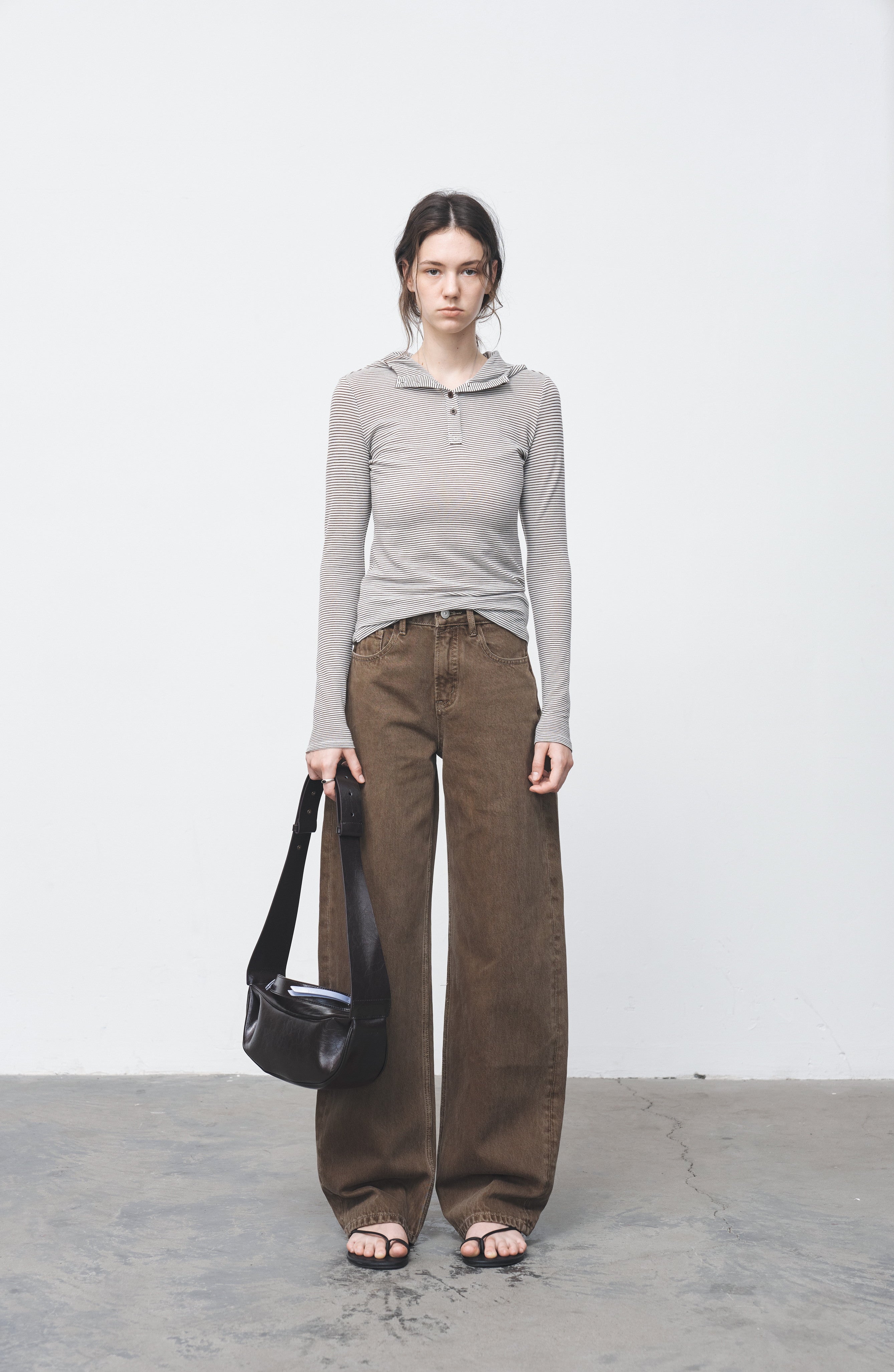 FADED BASIC STRAIGHT JEANS / フェードベーシックストレートジーンズ