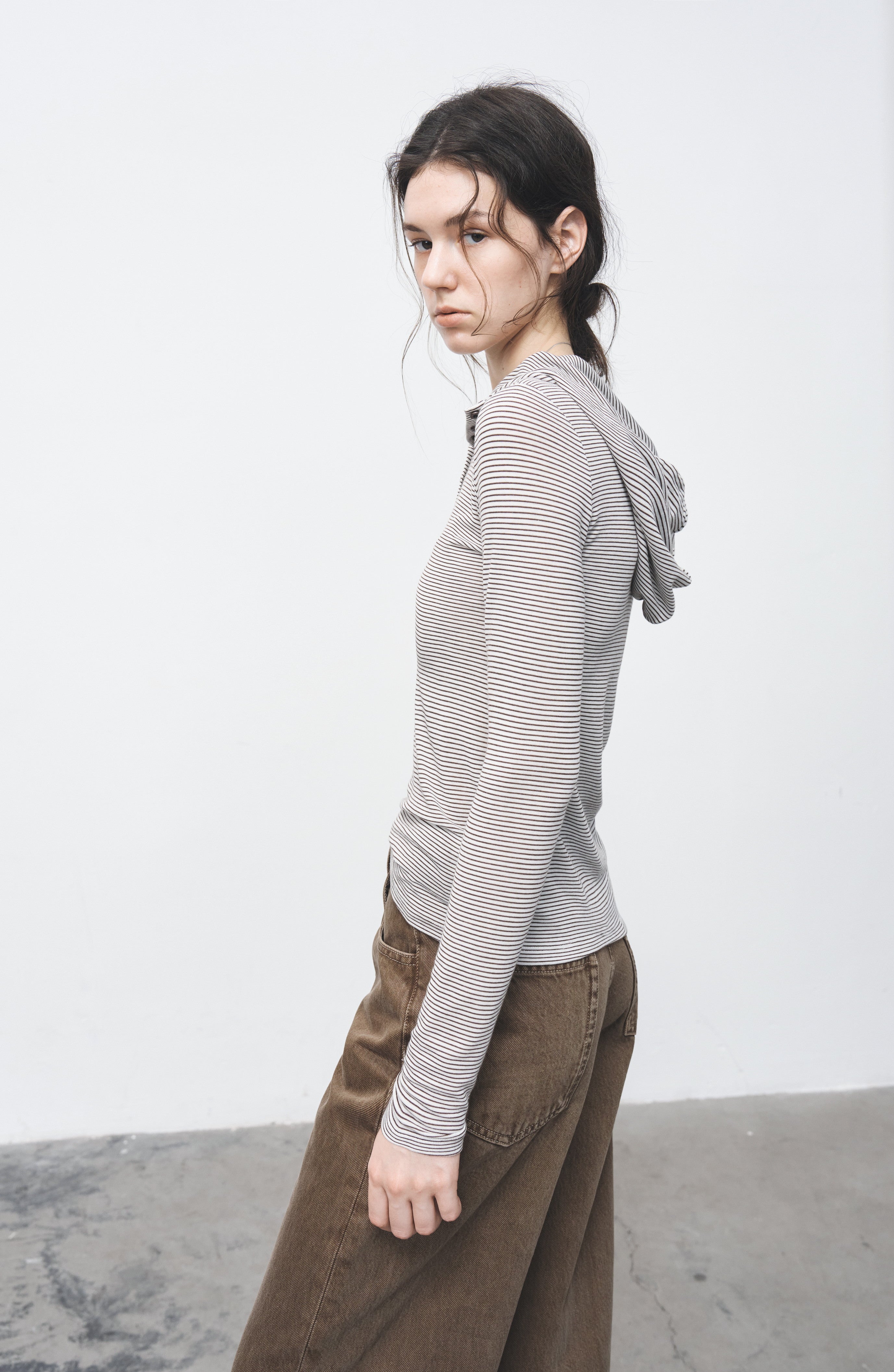 HOODED STRIPE FIT LONG T-SHIRT / フードストライプフィットロングTシャツ