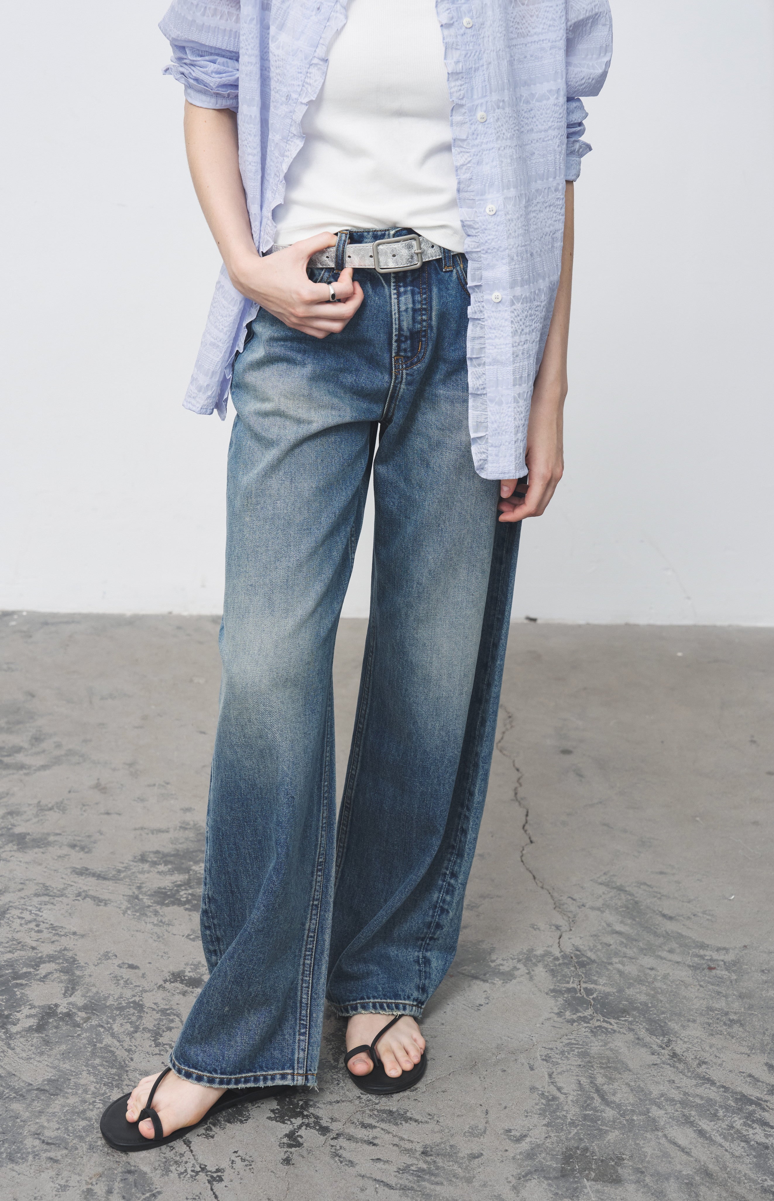 FADED BASIC STRAIGHT JEANS / フェードベーシックストレートジーンズ