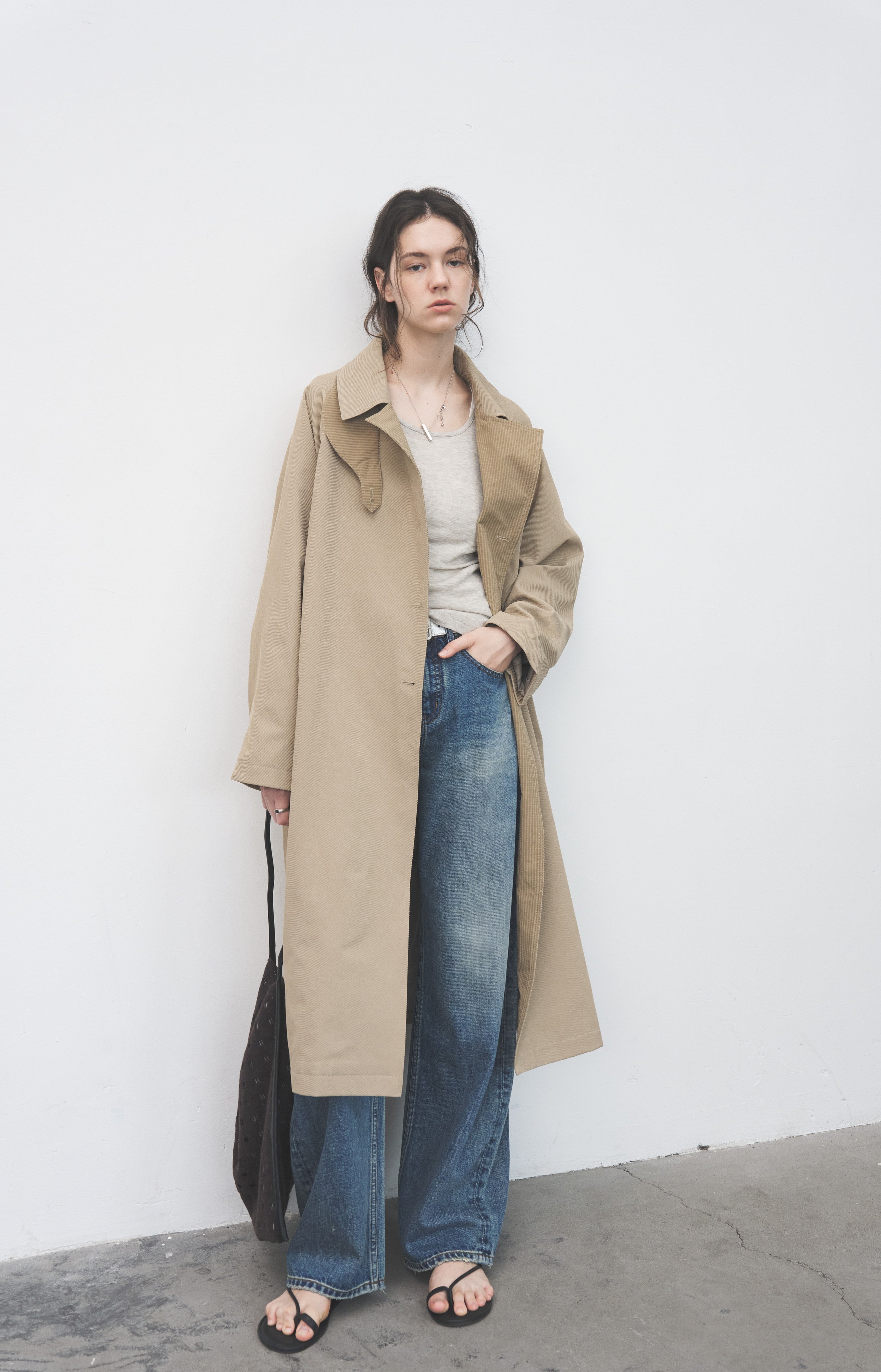 ACCENT STRIPE NECK TRENCH